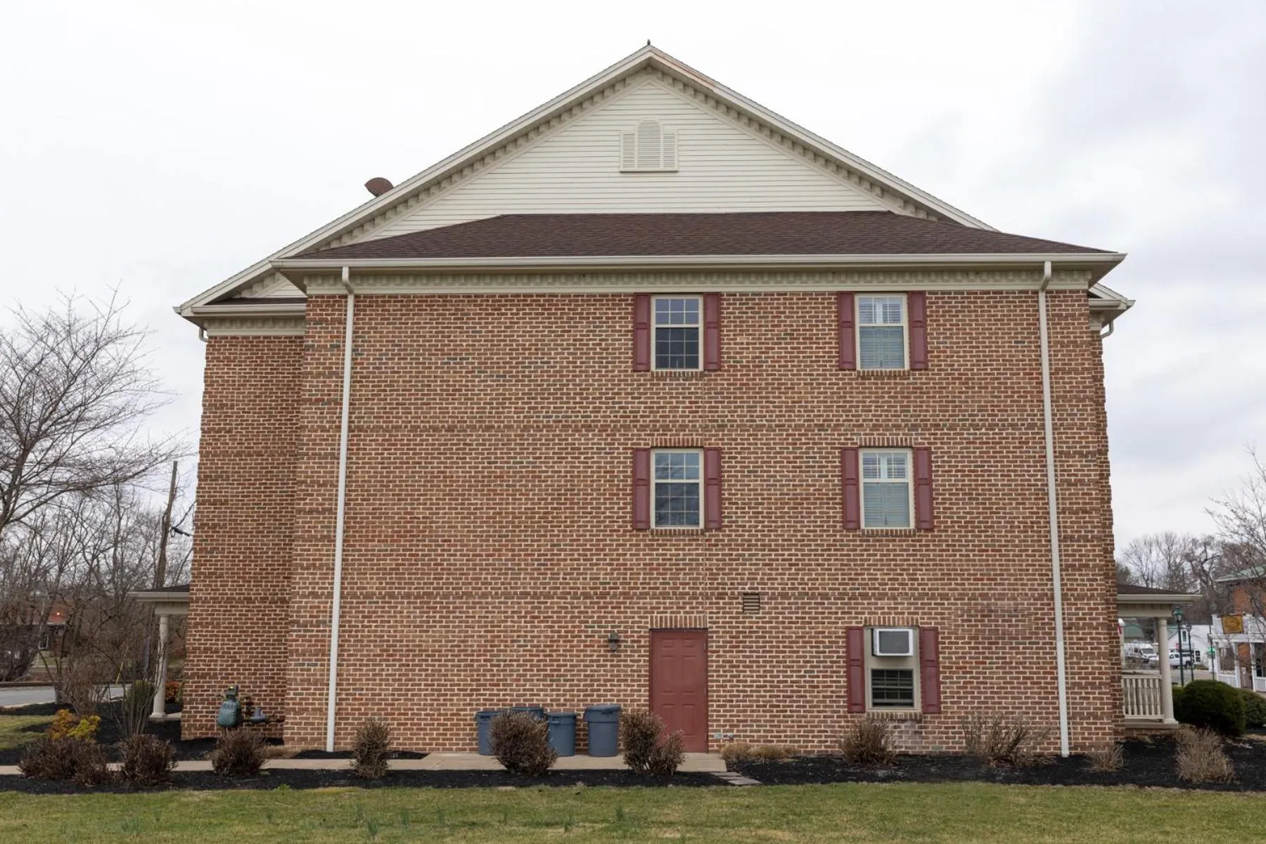 Property building in Selinsgrove Inn