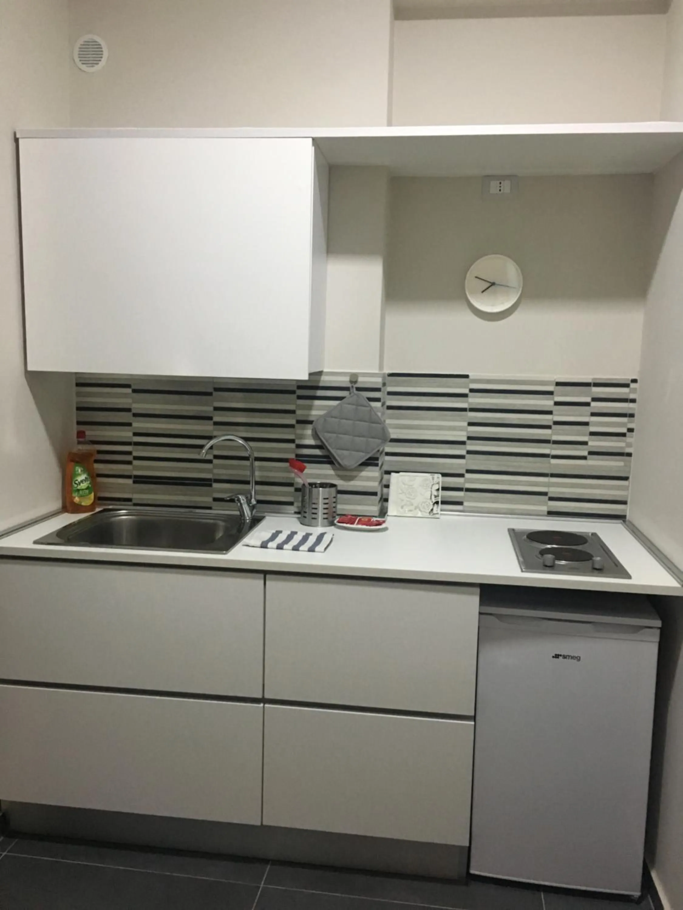 Kitchen or kitchenette in Re di Smirne by Apulia Accommodation