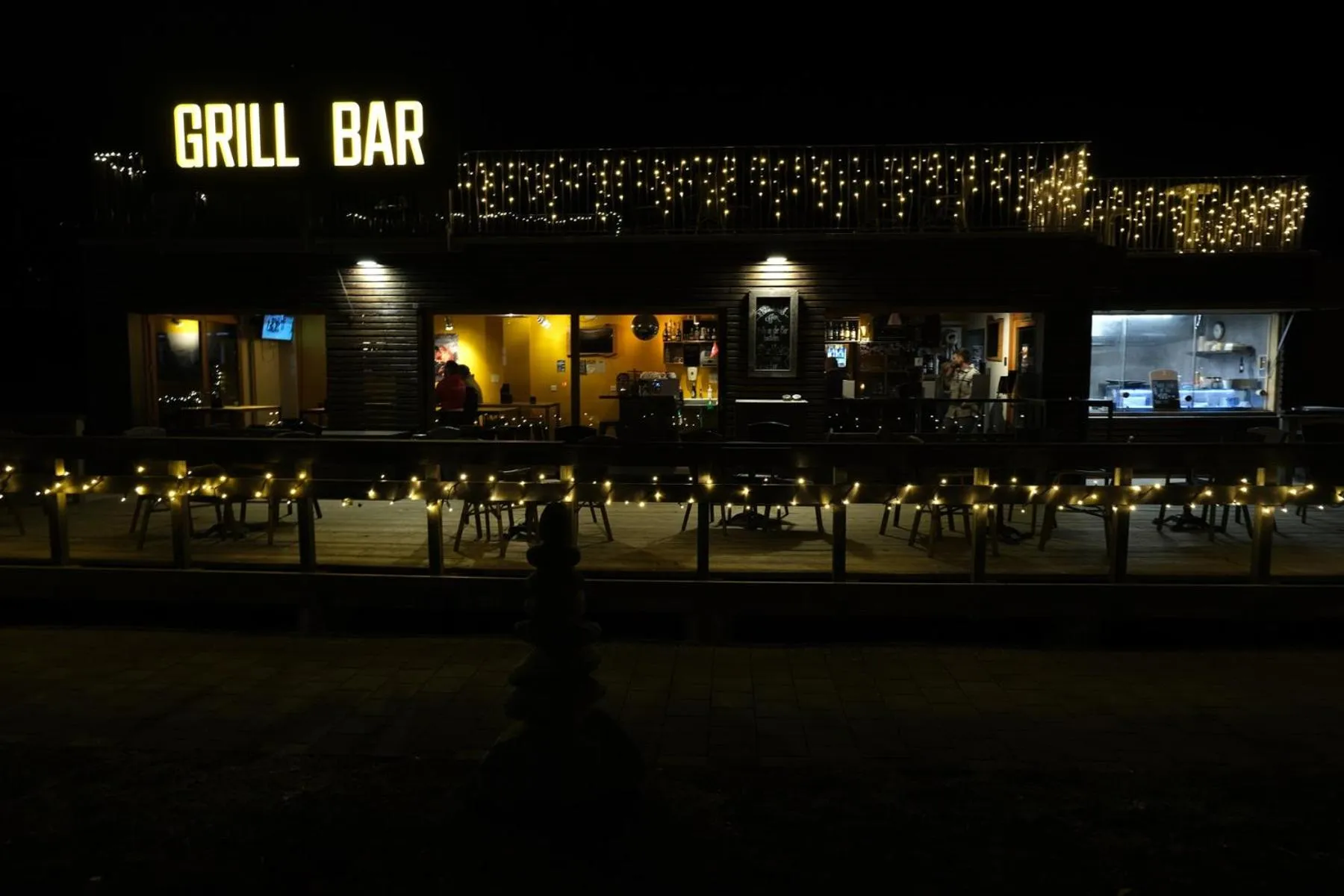 Restaurant/places to eat in Eiger Lodge Chic