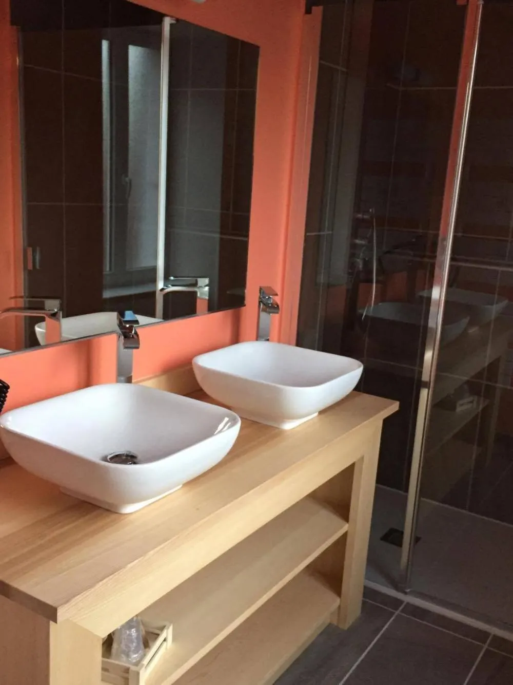 Photo of the whole room in Hôtel du Bout du Monde