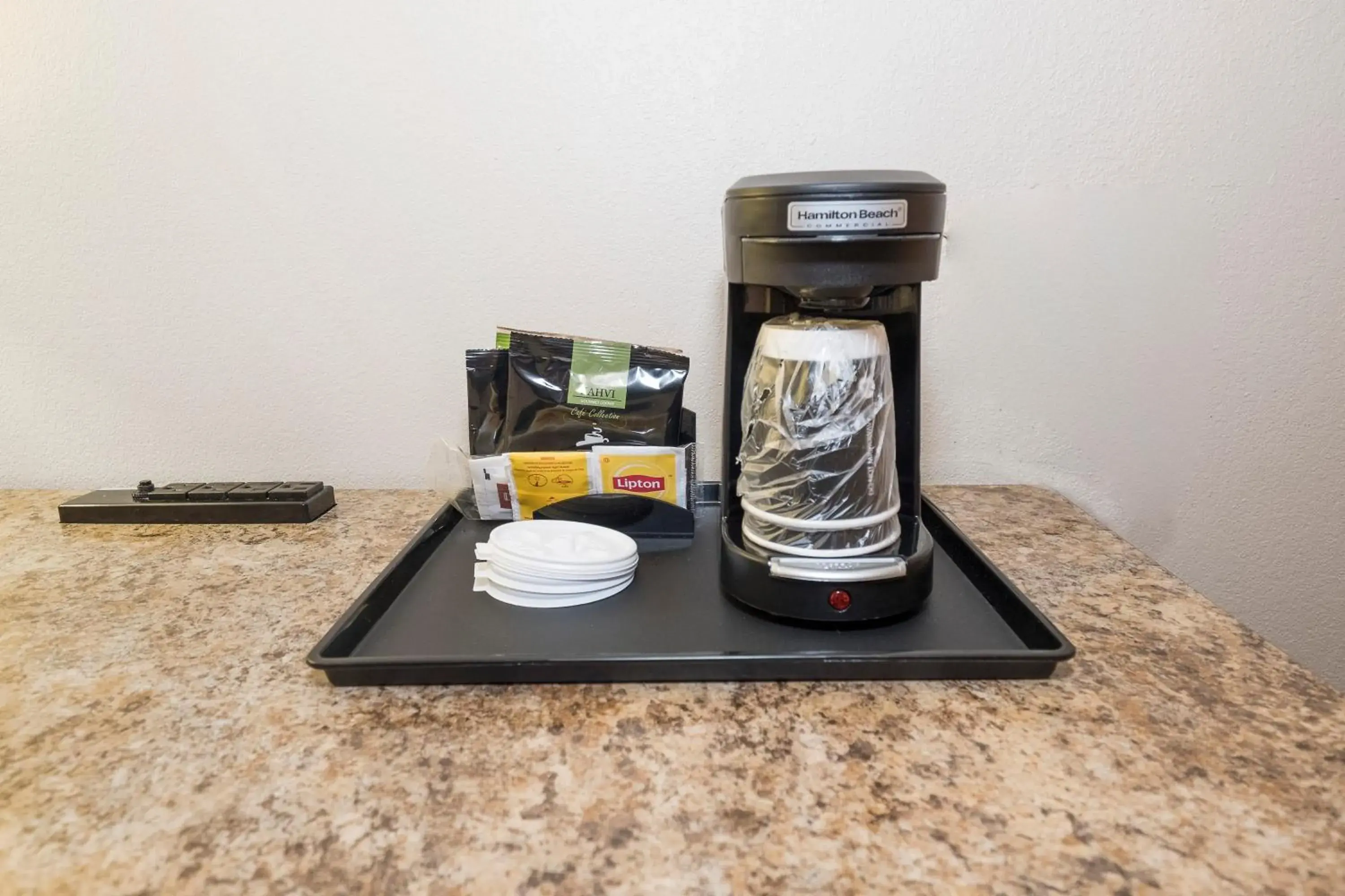 Superior King Room Non-Smoking in Red Roof Inn & Suites Stafford, VA Superior King Room Non-Smoking in Red Roof Inn & Suites Stafford, VA