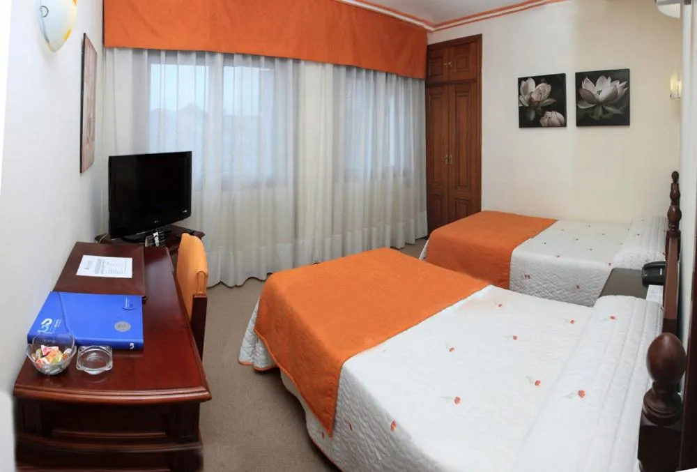 Photo of the whole room, Bed in Hotel Don Pepe