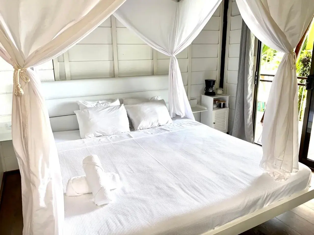 King Room with Sea View in Ballena Dorada Lodge King Room with Sea View in Ballena Dorada Lodge