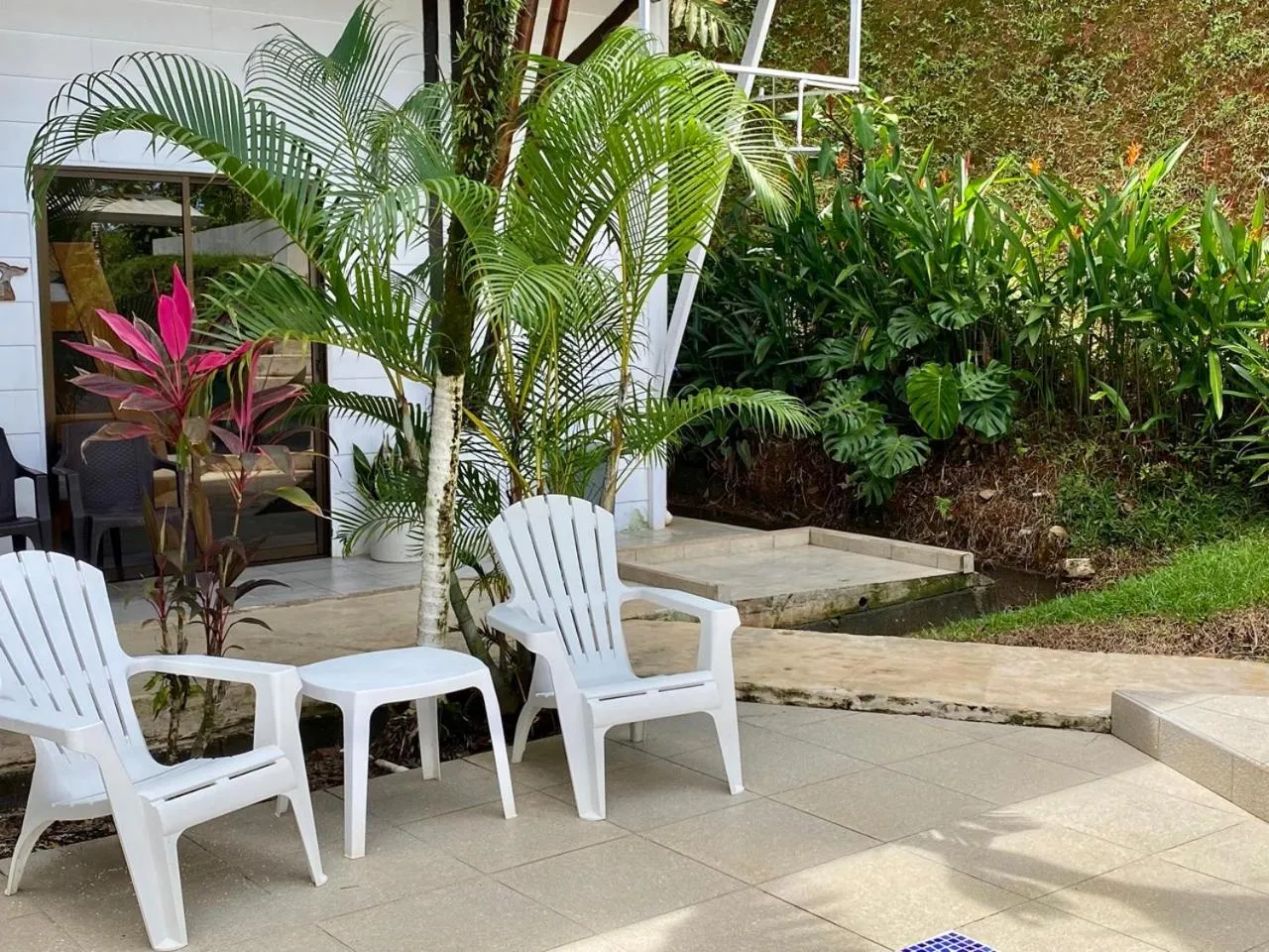 Ballena Dorada Lodge