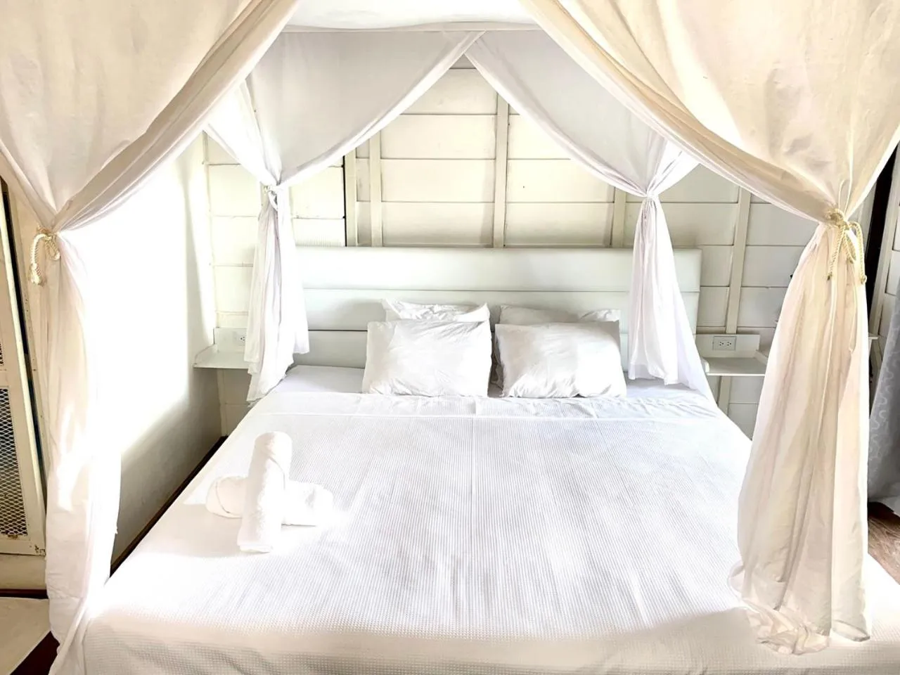 Bed in Ballena Dorada Lodge