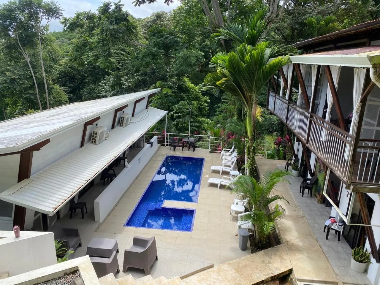 Ballena Dorada Lodge