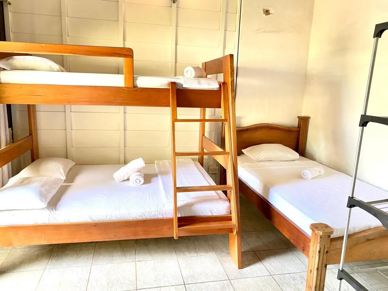 Quadruple Room with Terrace in Ballena Dorada Lodge