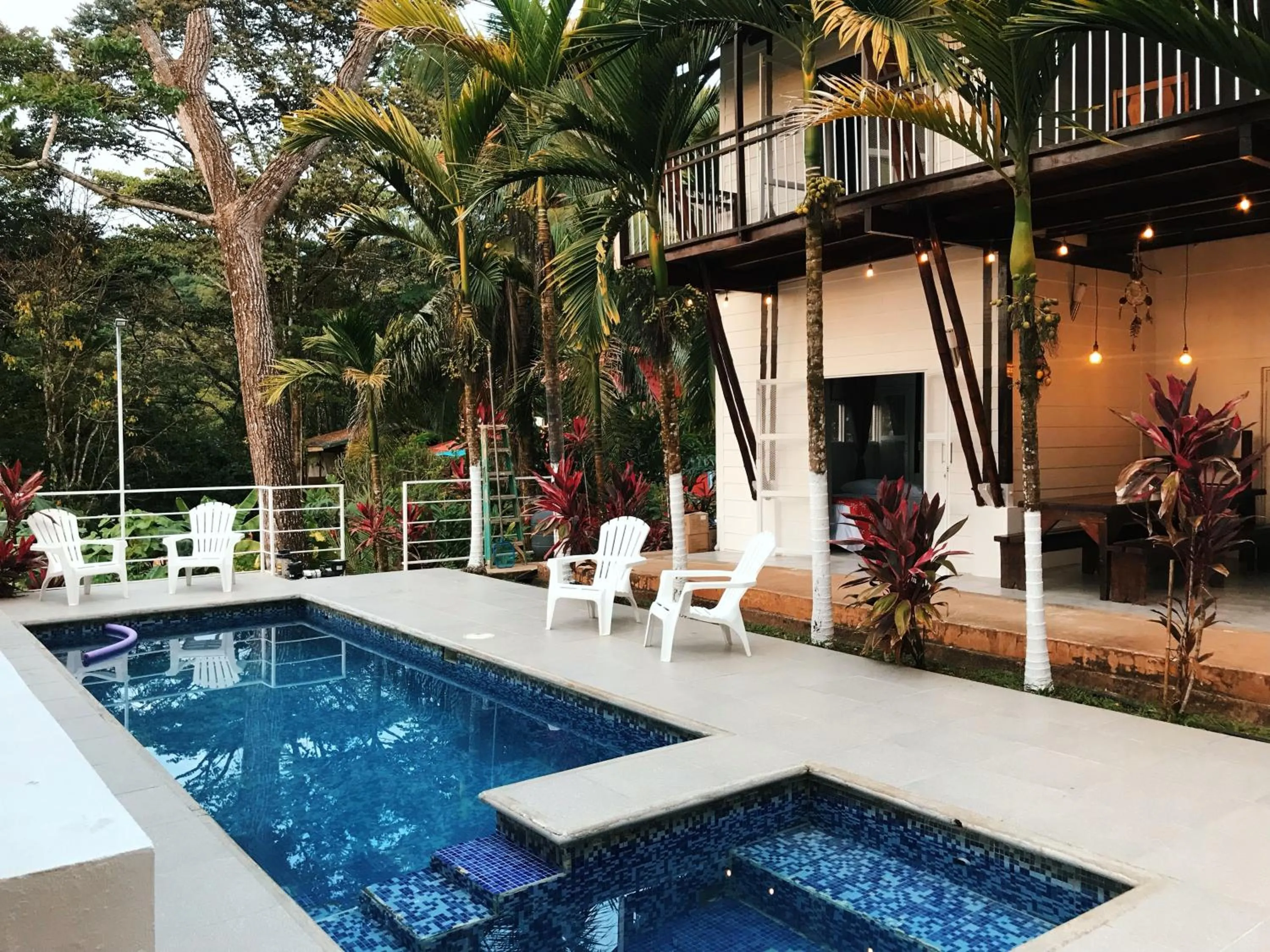 Ballena Dorada Lodge