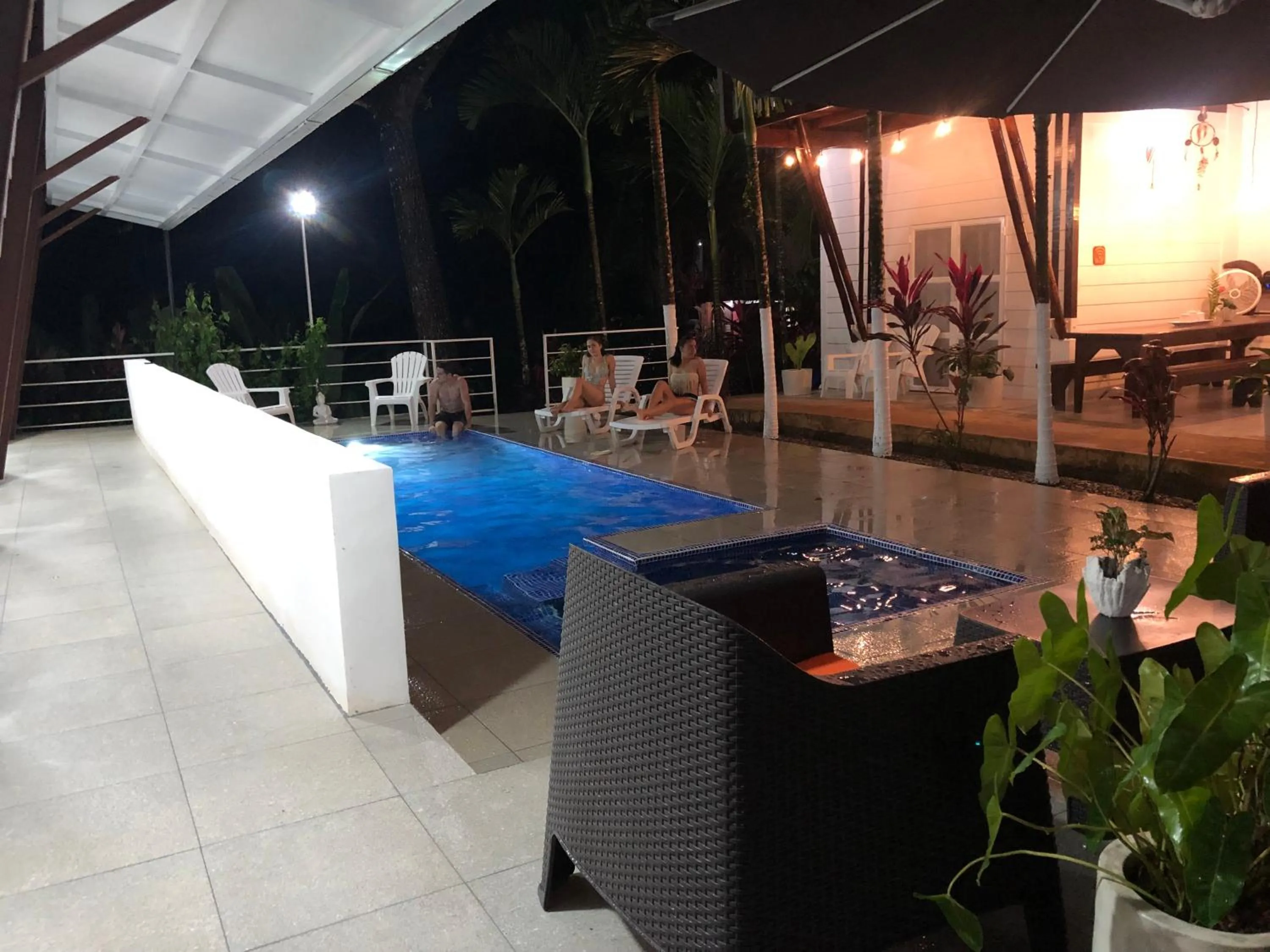 Ballena Dorada Lodge