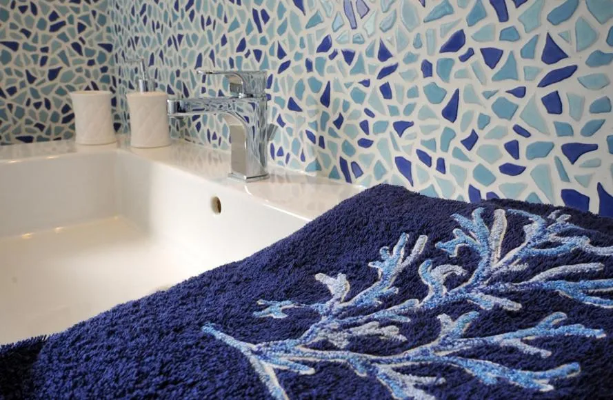 Decorative detail in La Darsena