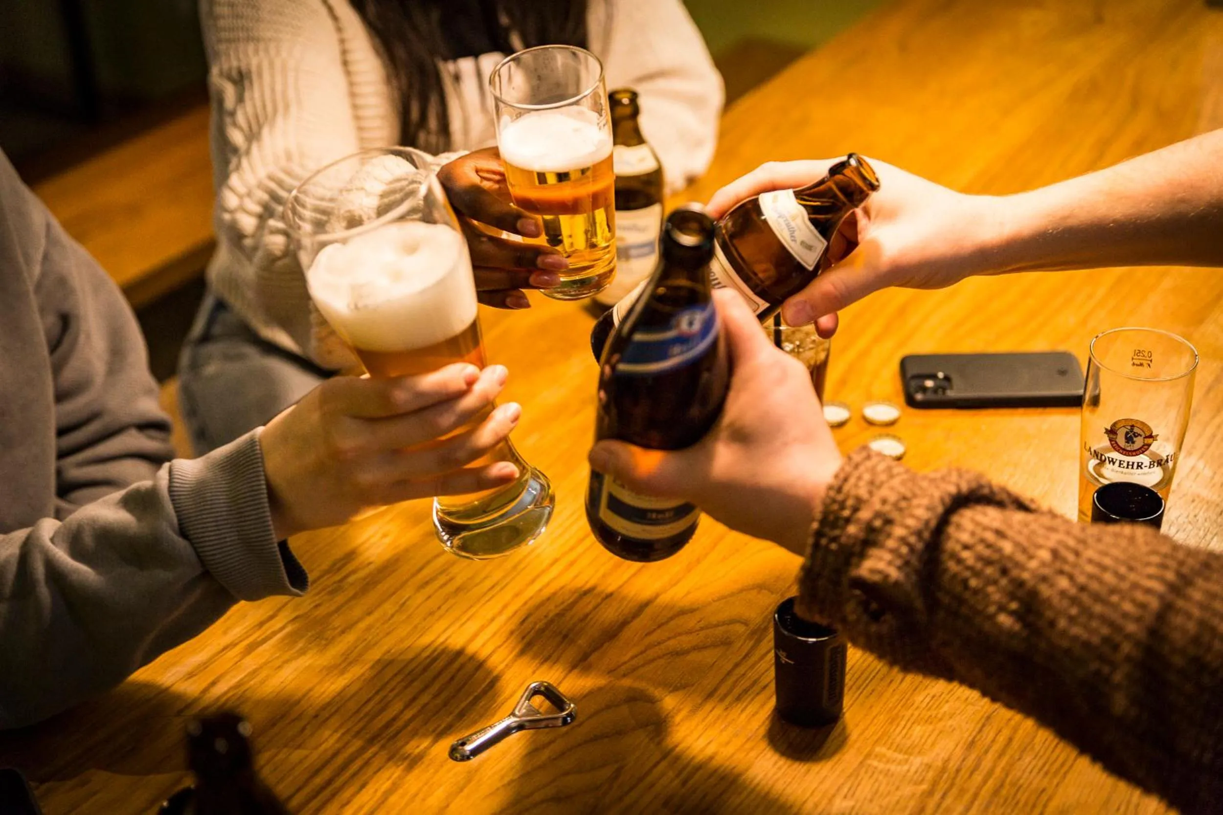 Lounge or bar in Five Reasons Hostel & Hotel