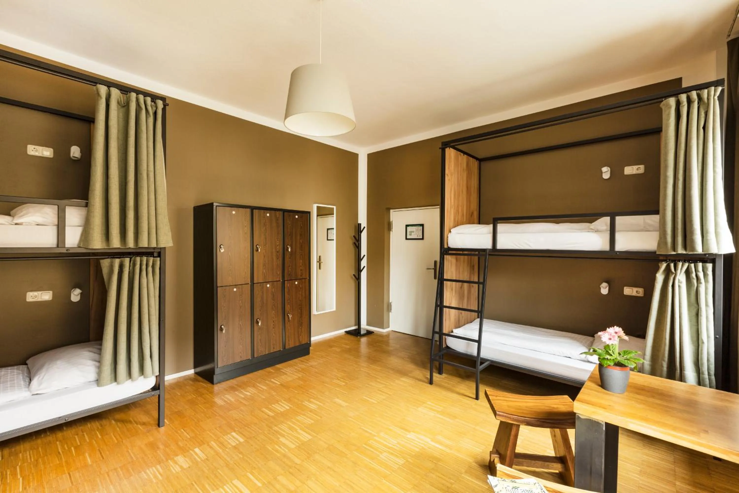 Photo of the whole room, Bed in Five Reasons Hostel & Hotel