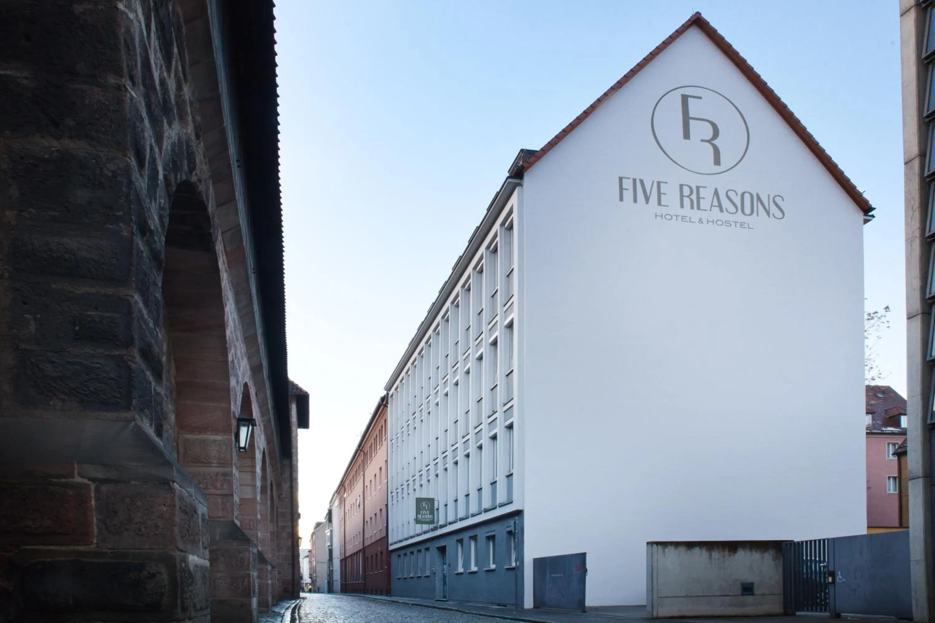 Facade/entrance in Five Reasons Hostel & Hotel