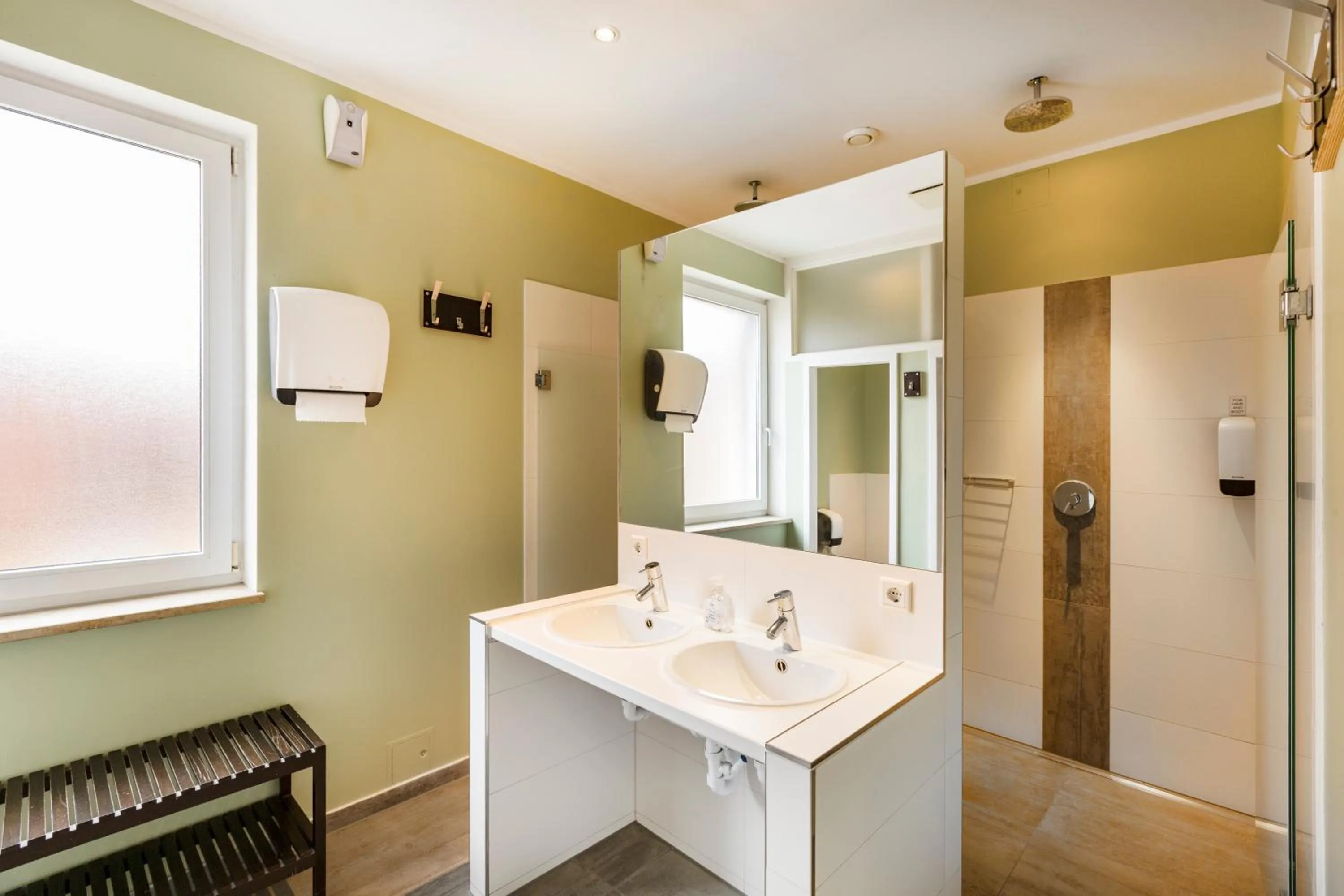 Bathroom in Five Reasons Hostel & Hotel