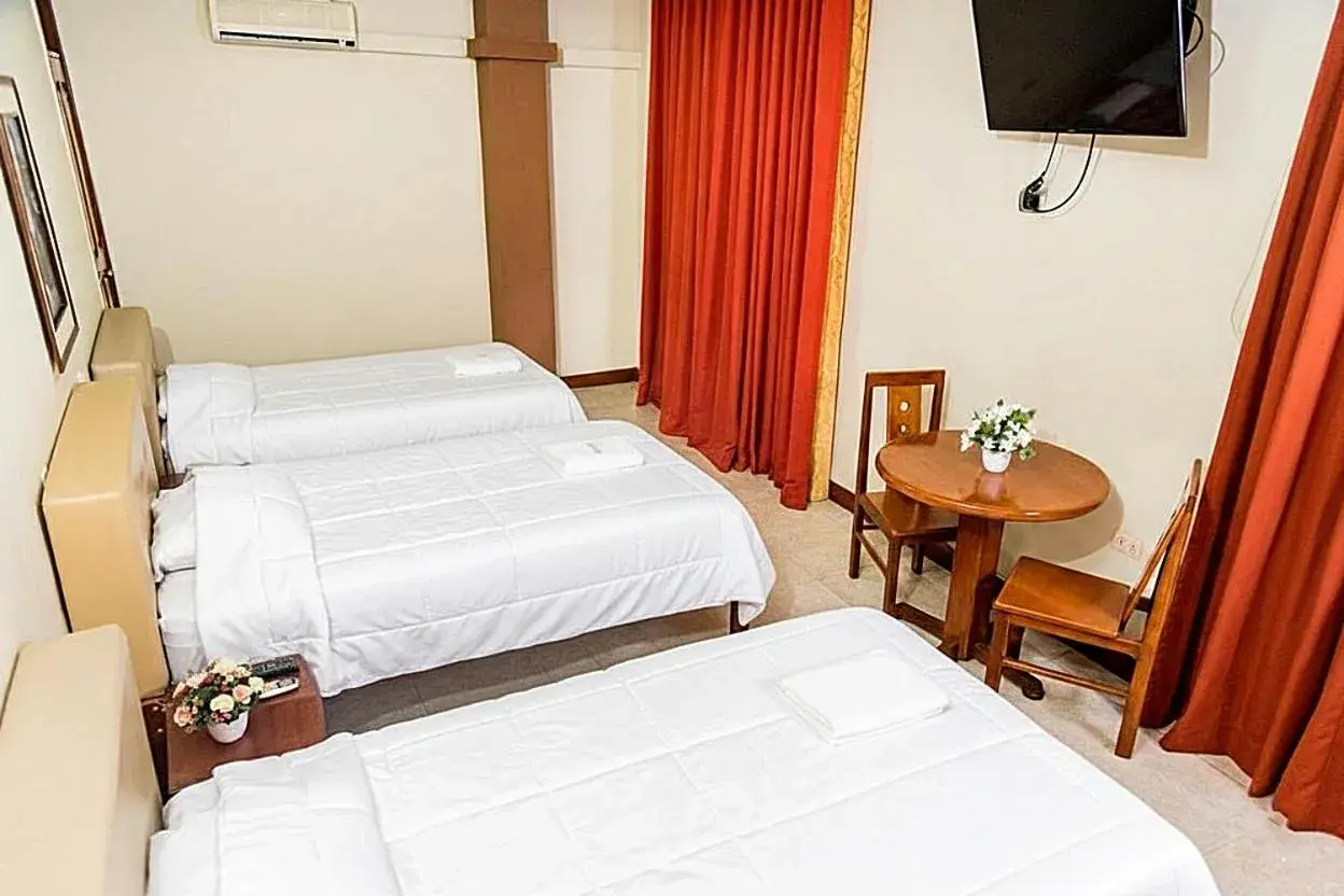 Standard Triple Room in Hotel Oro Verde Iquitos Standard Triple Room in Hotel Oro Verde Iquitos