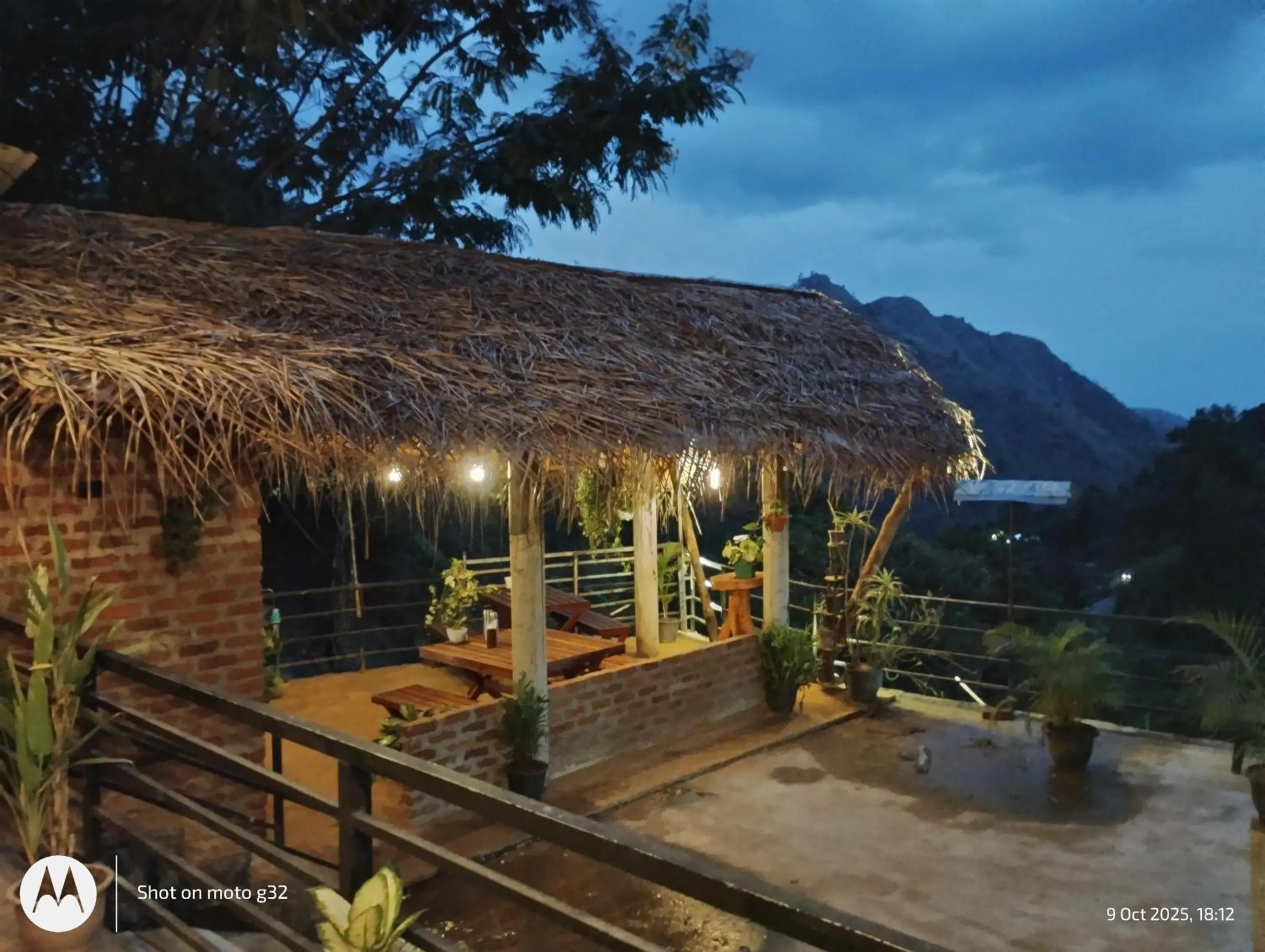 Ella Lucky Panoramic