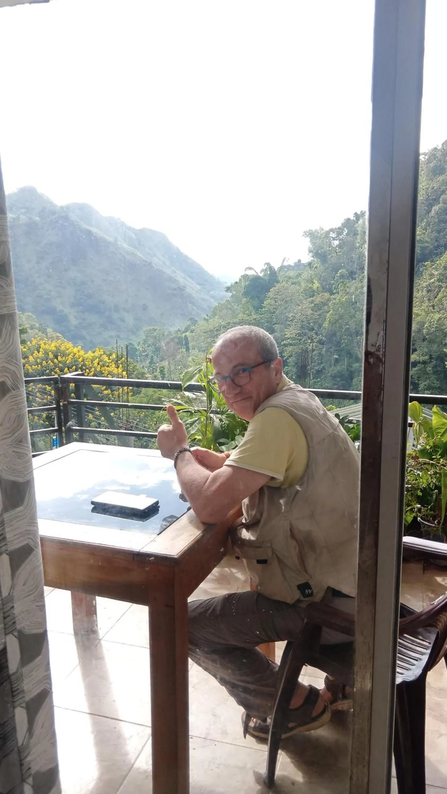 Ella Lucky Panoramic