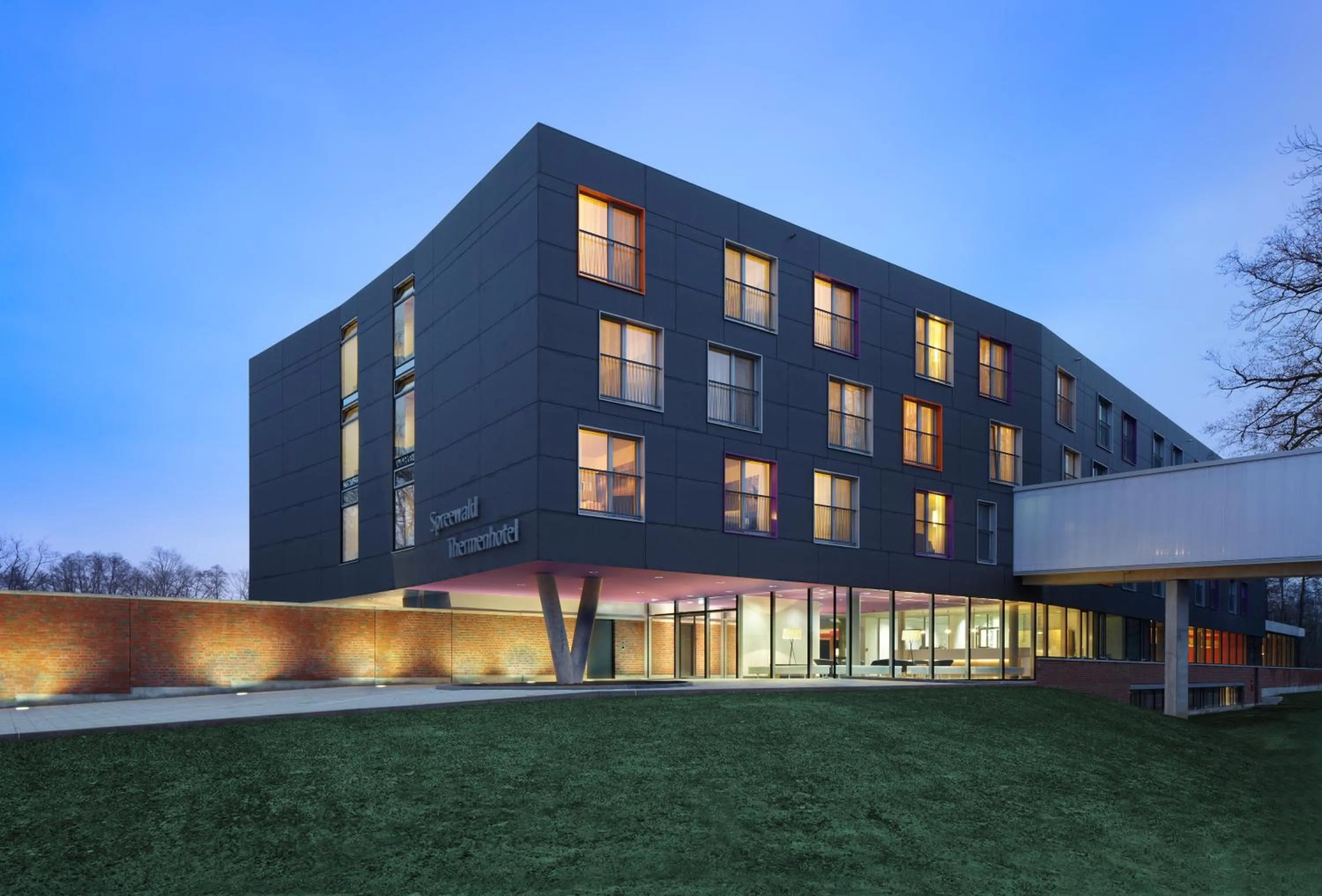 Facade/entrance in Spreewald Thermenhotel - Spreewald Therme GmbH