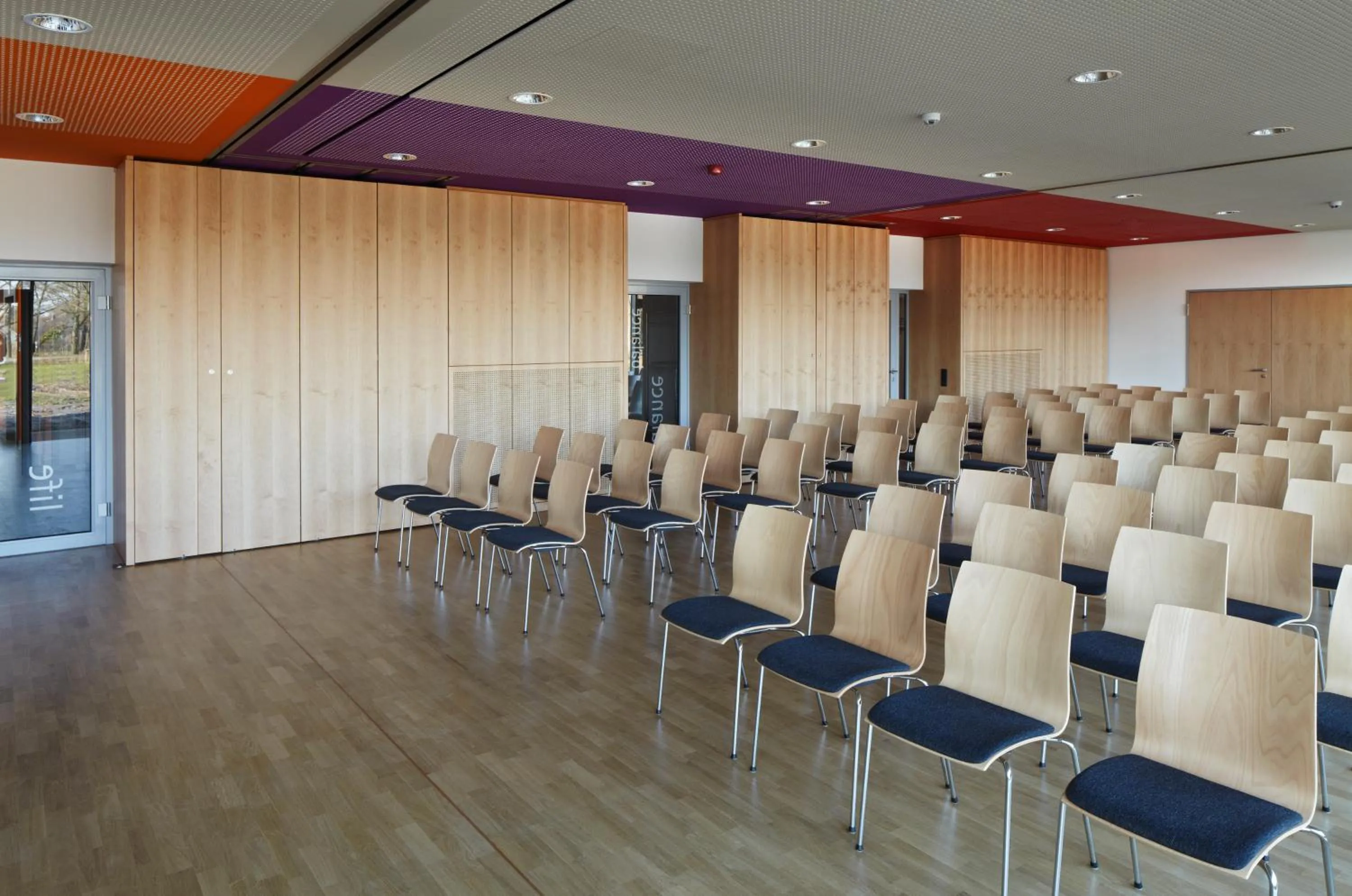 Business facilities in Spreewald Thermenhotel - Spreewald Therme GmbH