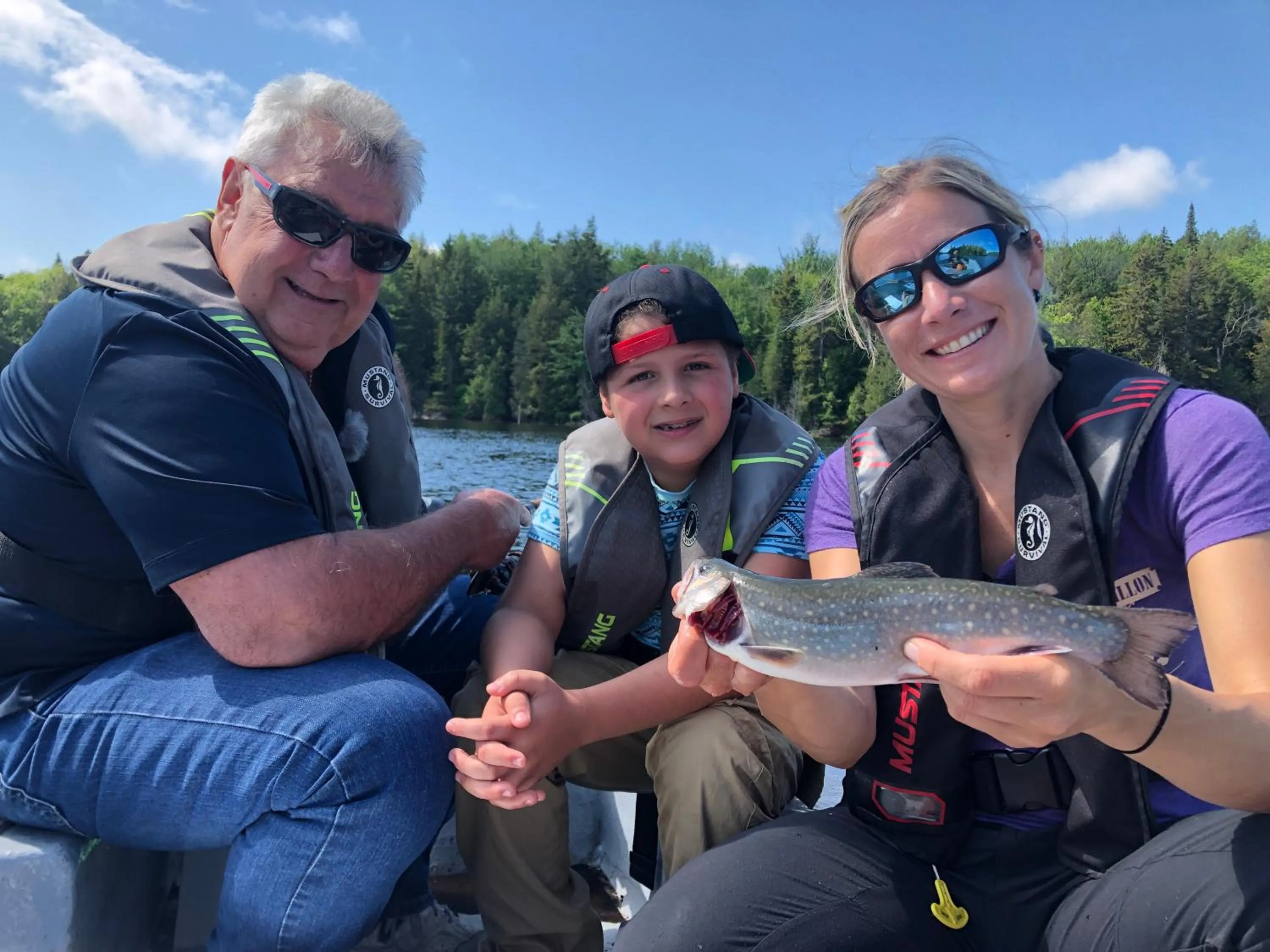 Fishing in Pourvoirie du Lac Blanc