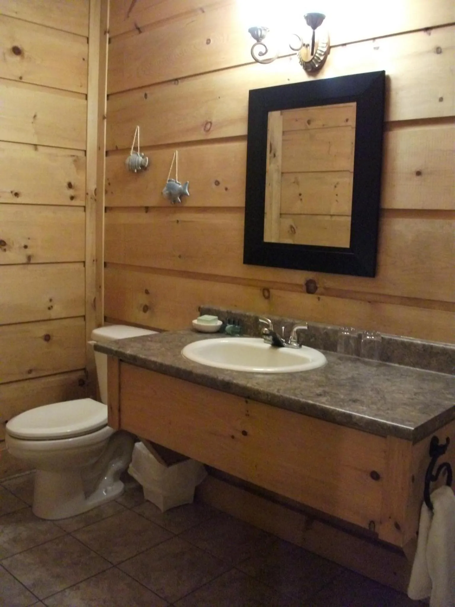 Shower in Pourvoirie du Lac Blanc