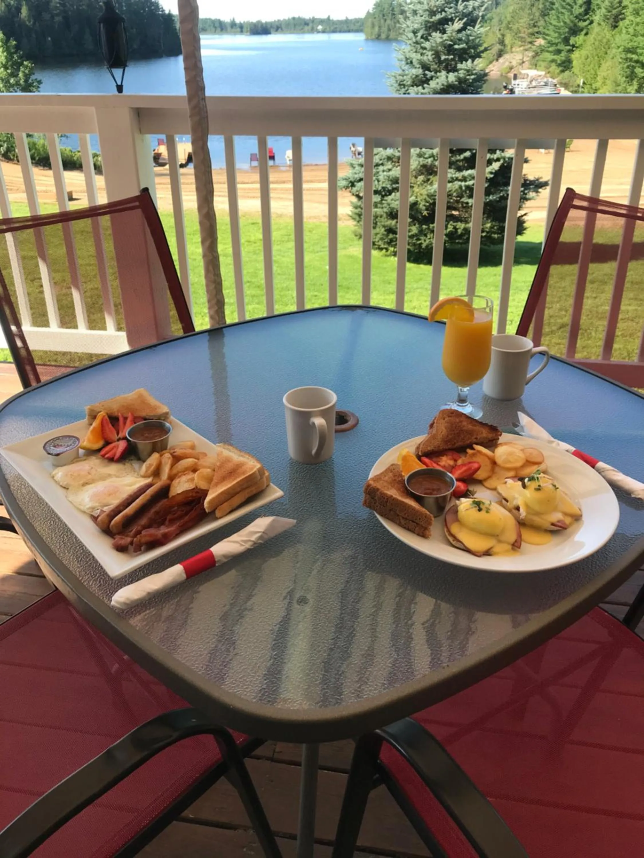 Patio in Pourvoirie du Lac Blanc