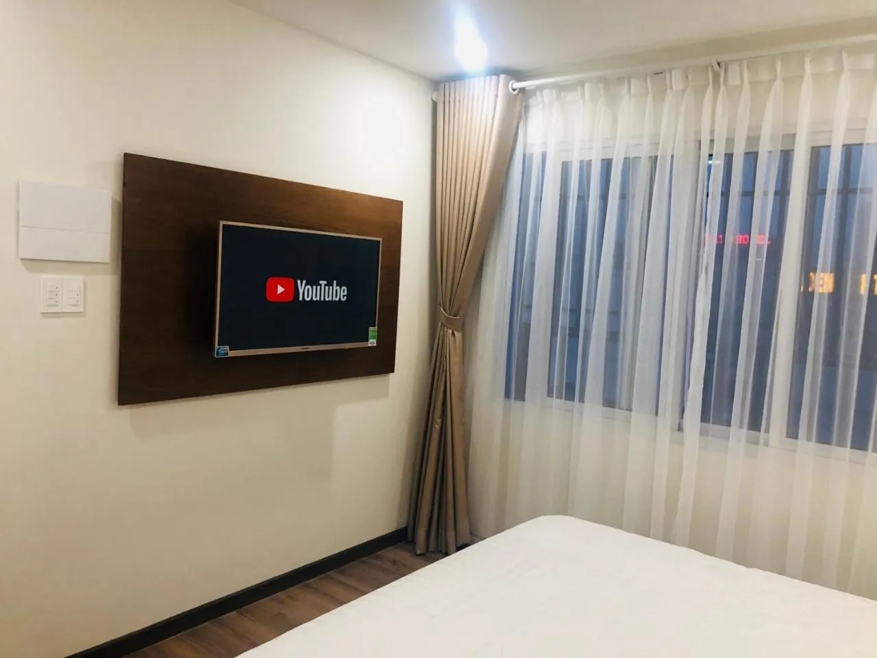 TV and multimedia, Bed in Doha 2 Hotel Saigon Airport