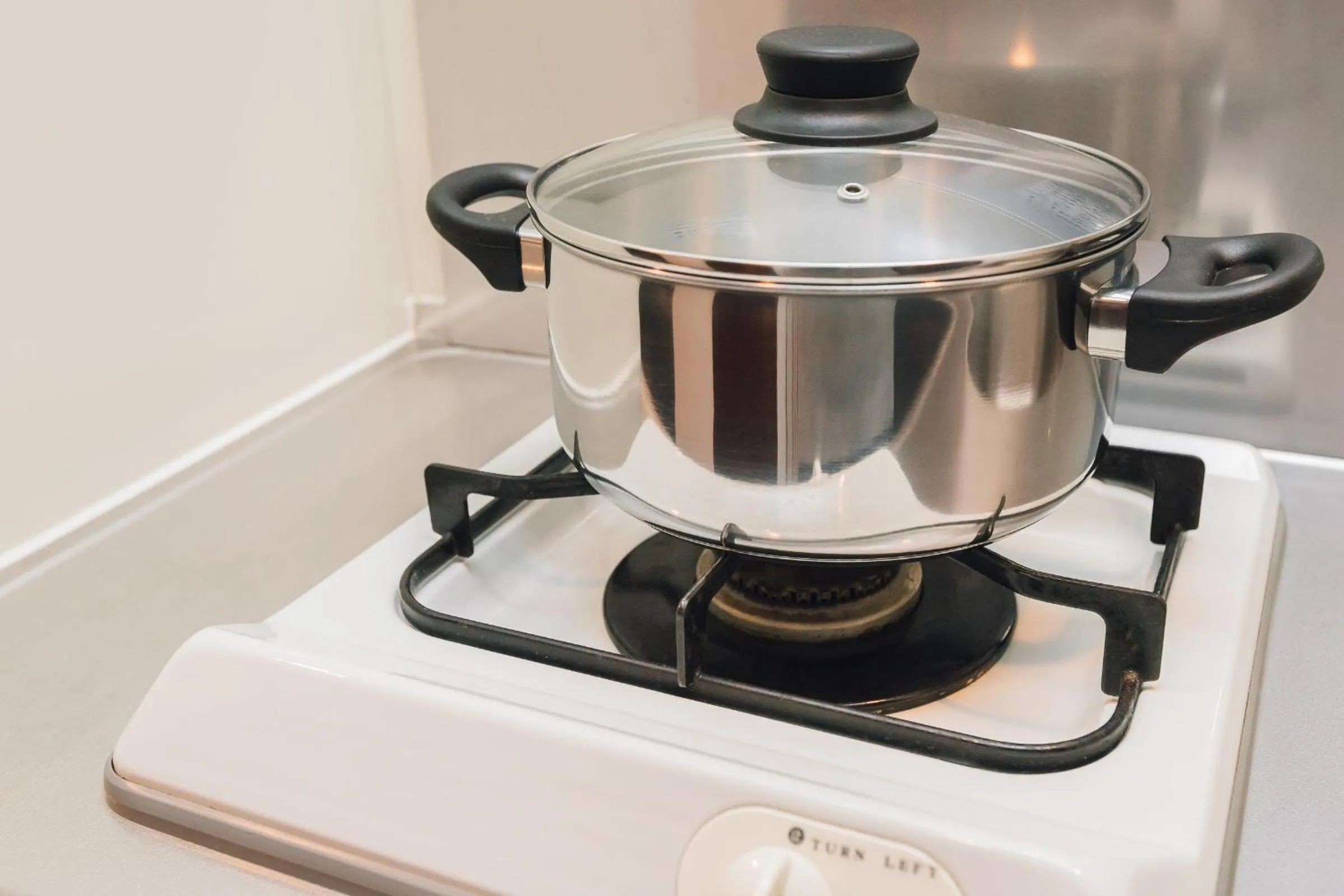 Kitchen or kitchenette in Nanba West Sakuragawa Station Apartment