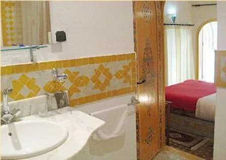 Bathroom, Bed in Dar Aida
