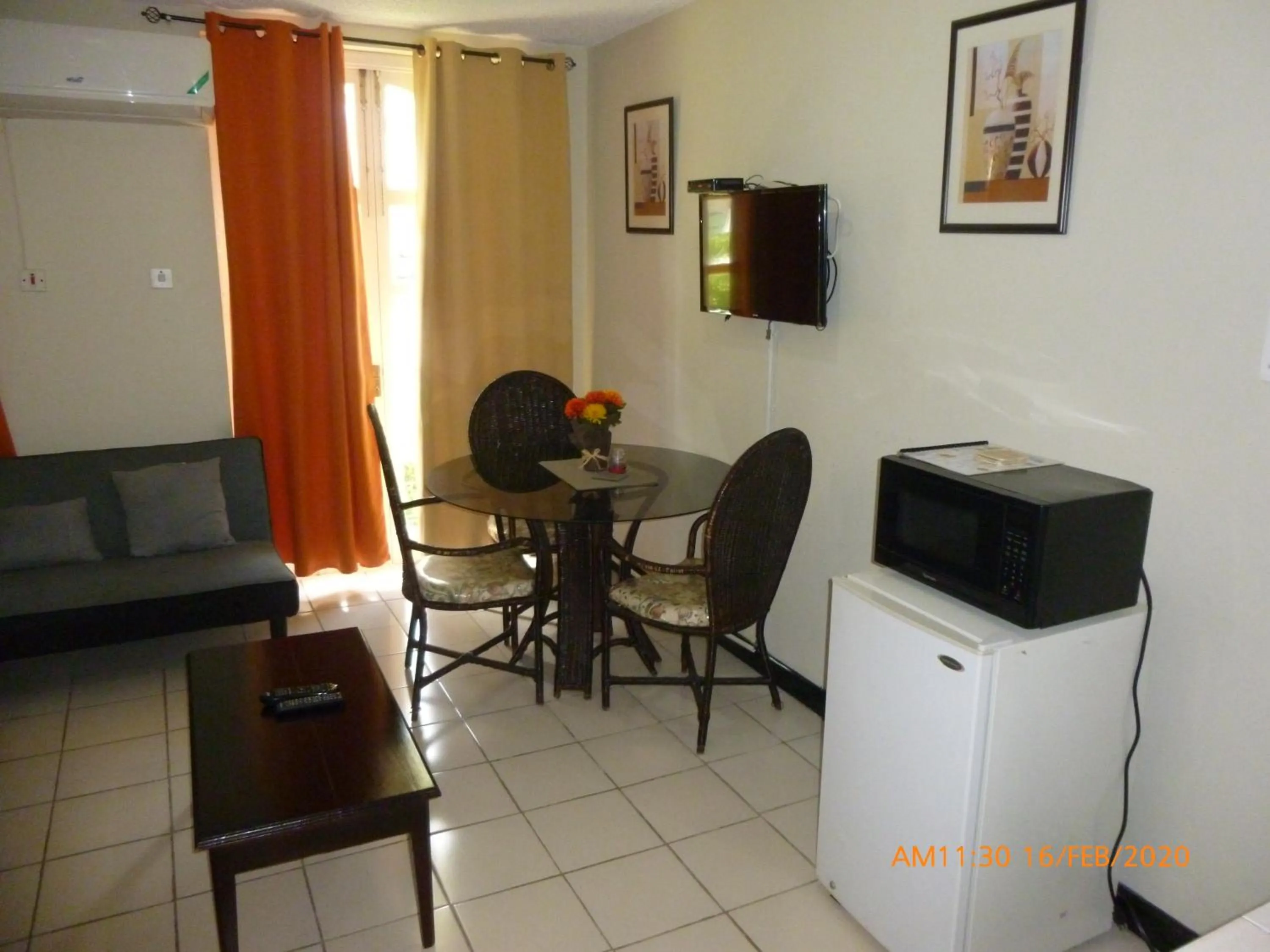 Living room in SandCastles Holiday #C9