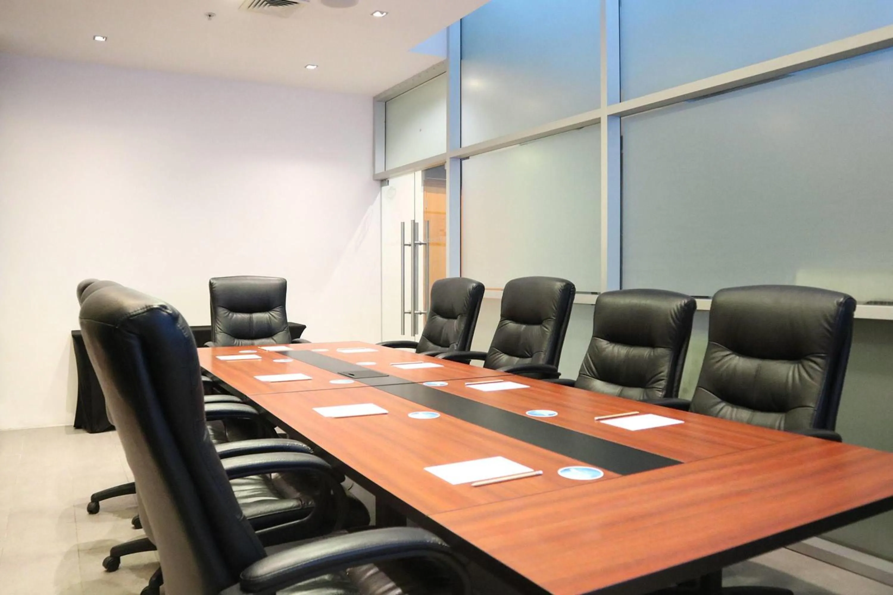 Meeting/conference room in Wyndham Concepcion Pettra