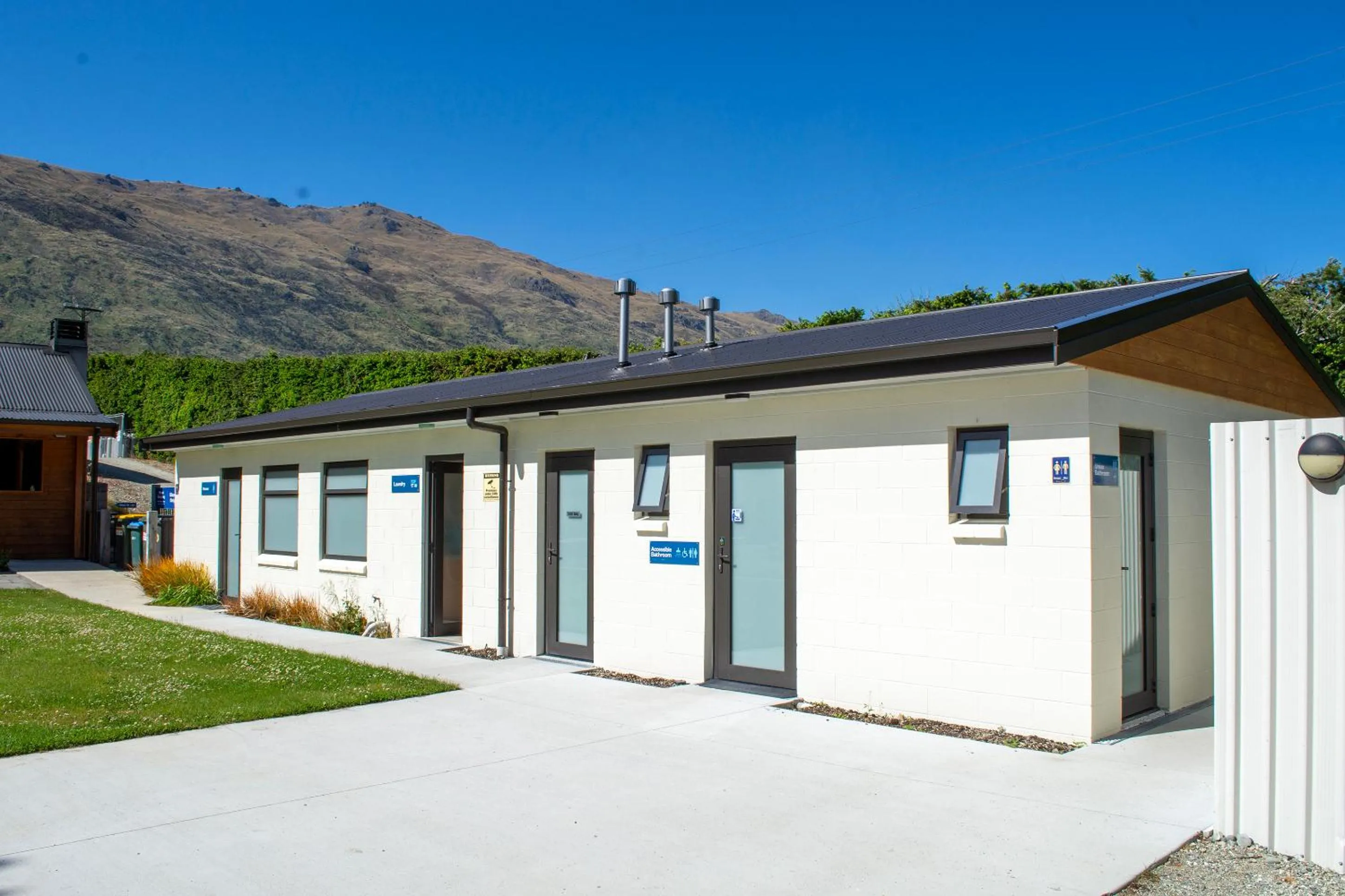 Bathroom in Kingston TOP 10 Holiday Park
