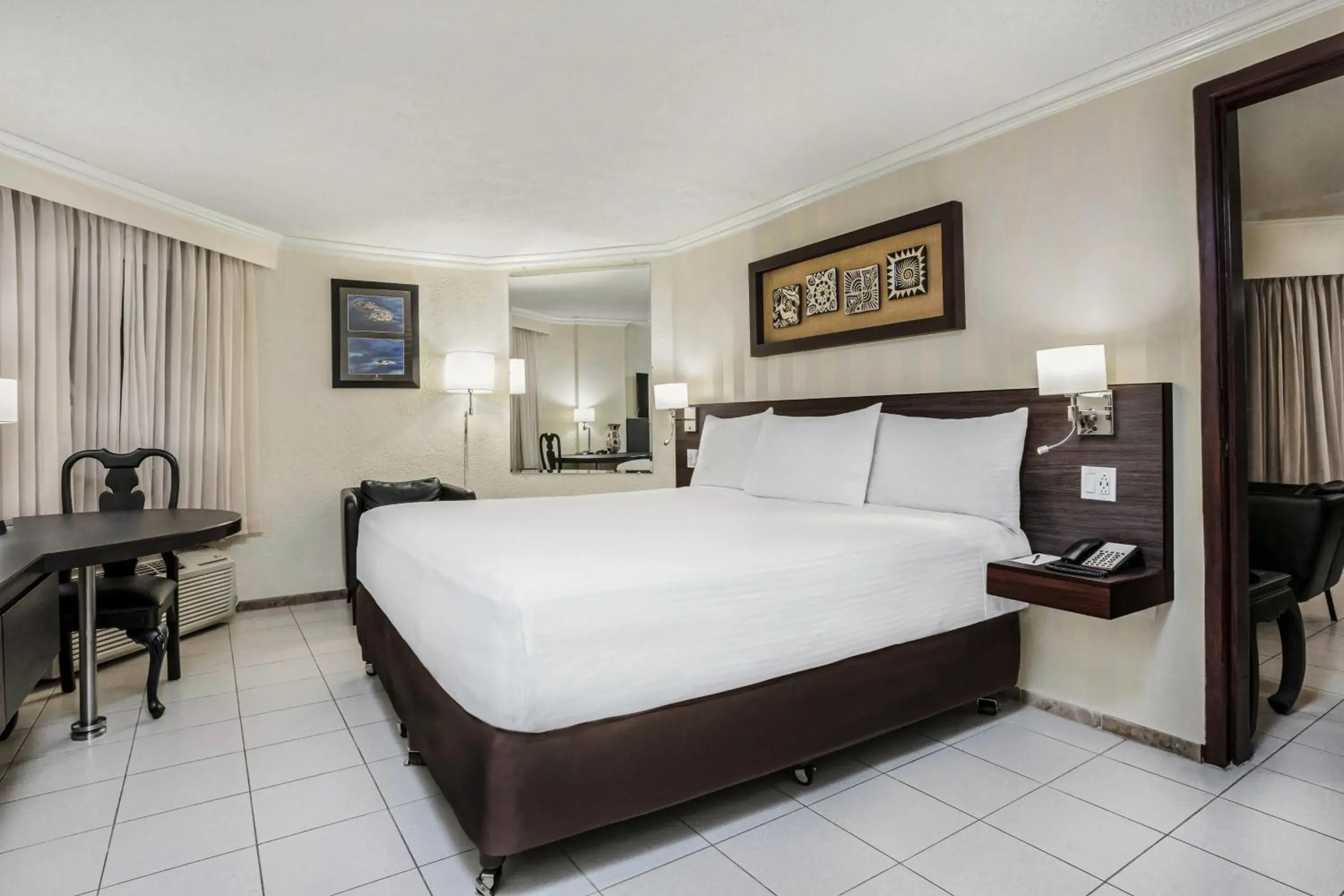 Suite in Copantl Hotel & Convention Center Suite in Copantl Hotel & Convention Center