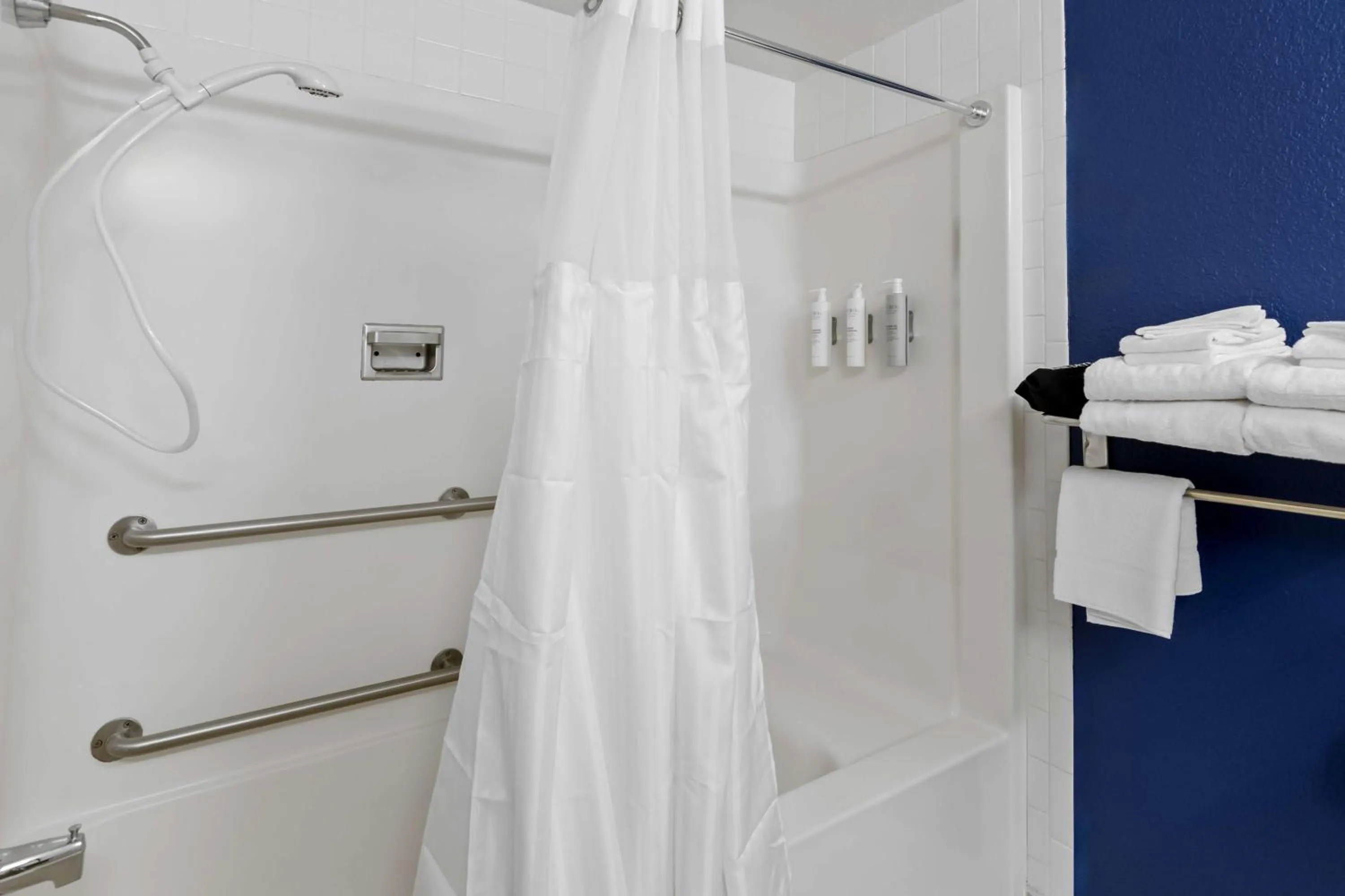 Bathroom, Bed in Spark by Hilton Daleville Roanoke North