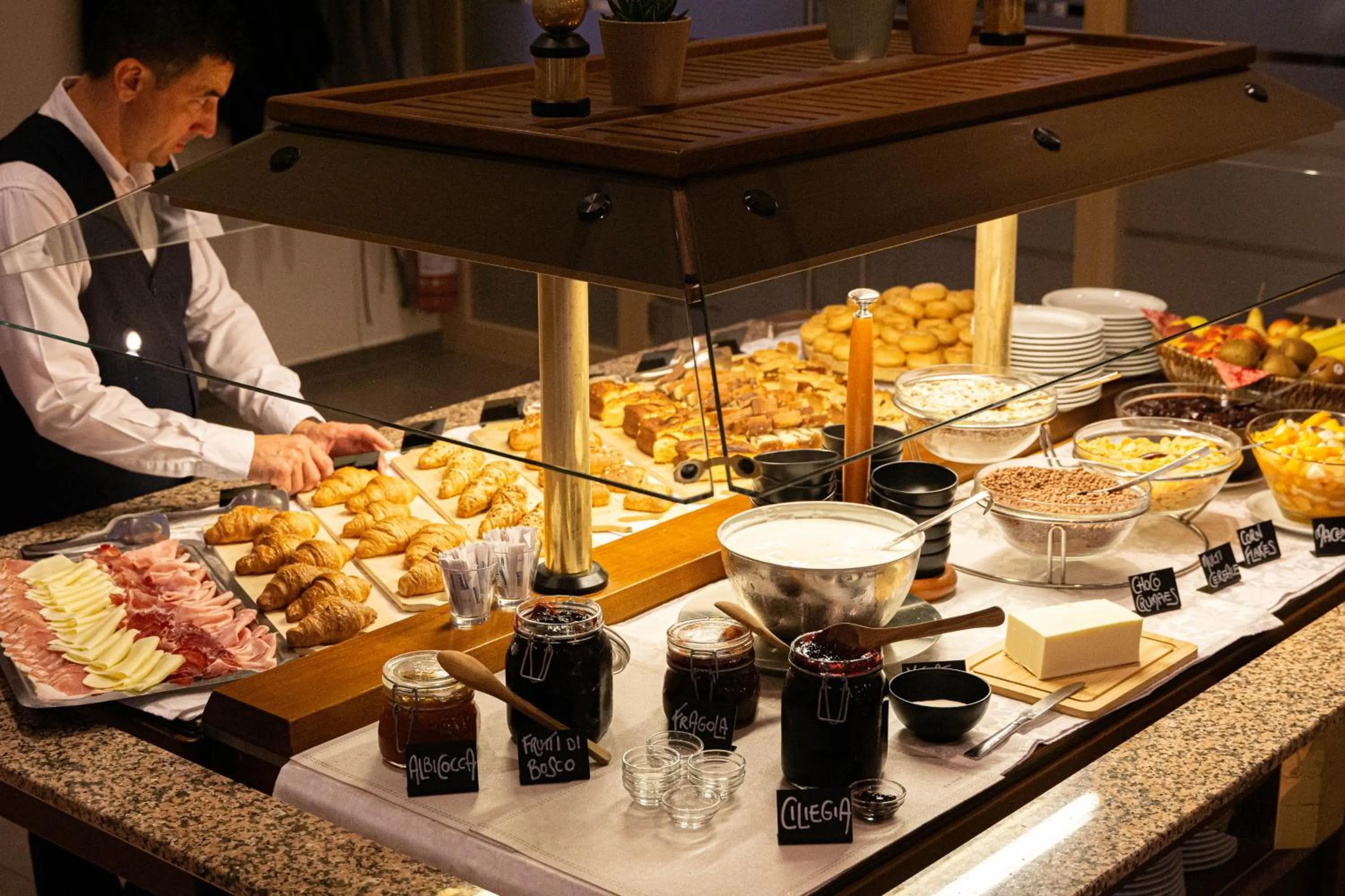 Breakfast in Hotel Bel Sit