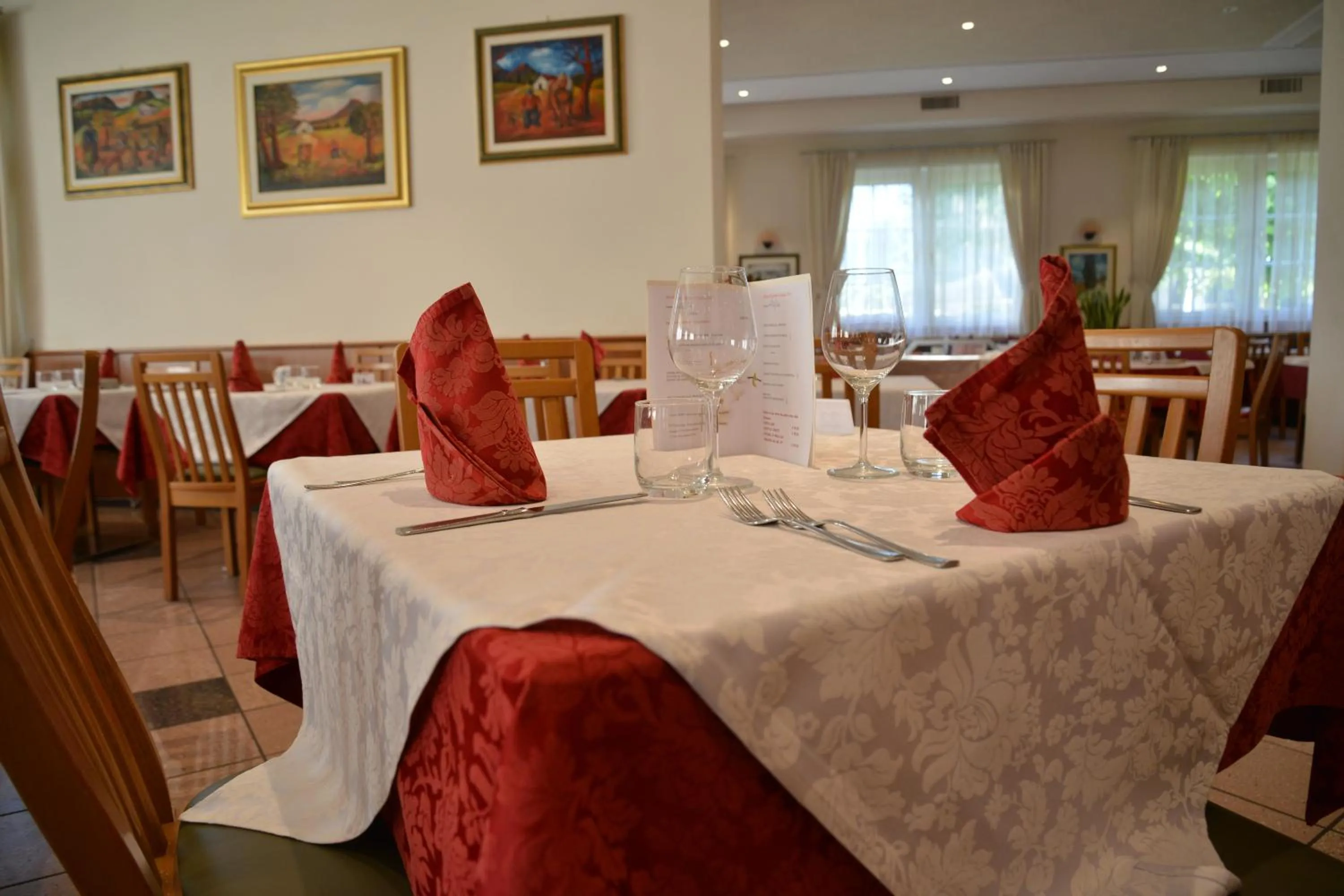 Restaurant/places to eat in Hotel Bel Sit