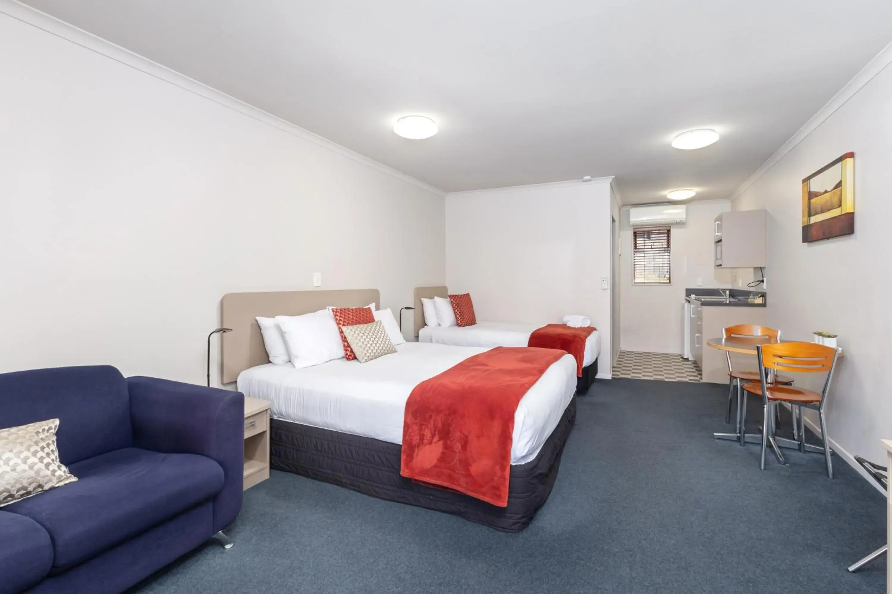 Superior Studio in ASURE Scenic Route Motor Lodge Superior Studio in ASURE Scenic Route Motor Lodge