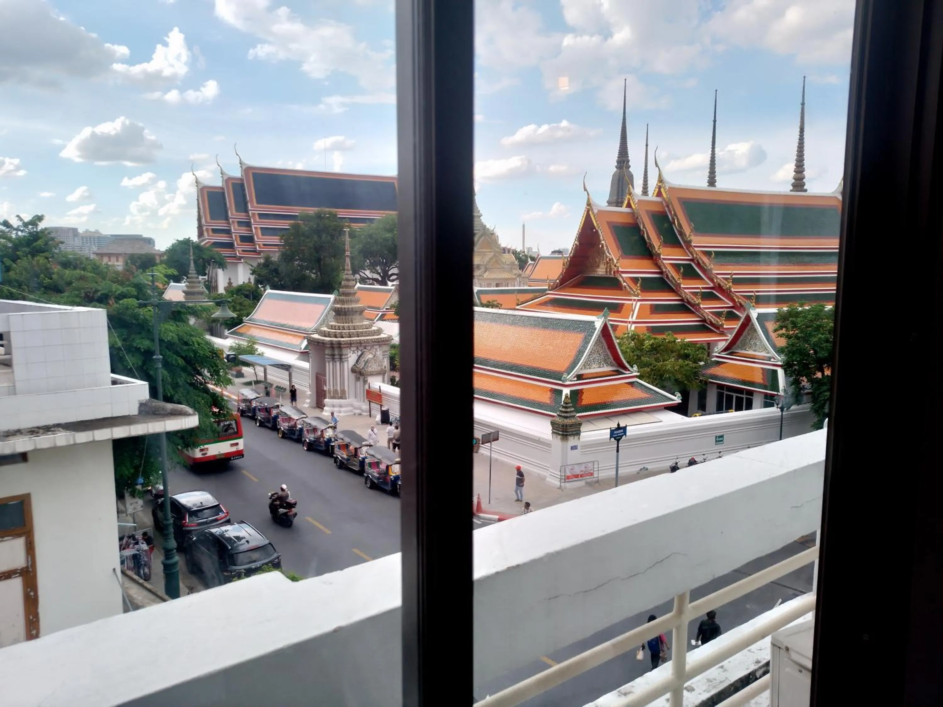 Street view in Chetuphon Gate