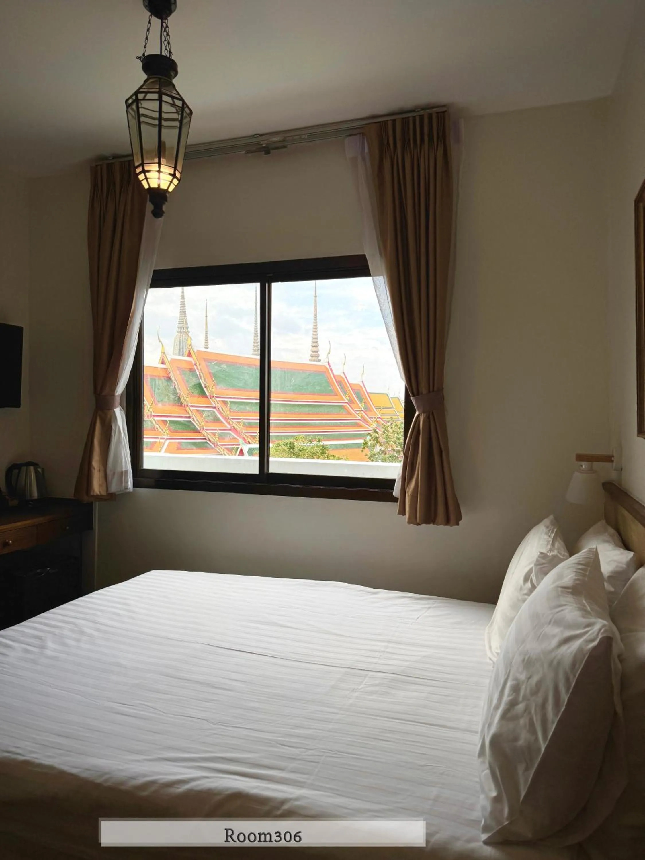 Bed in Chetuphon Gate