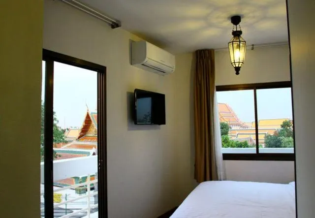 View (from property/room), Bed in Chetuphon Gate