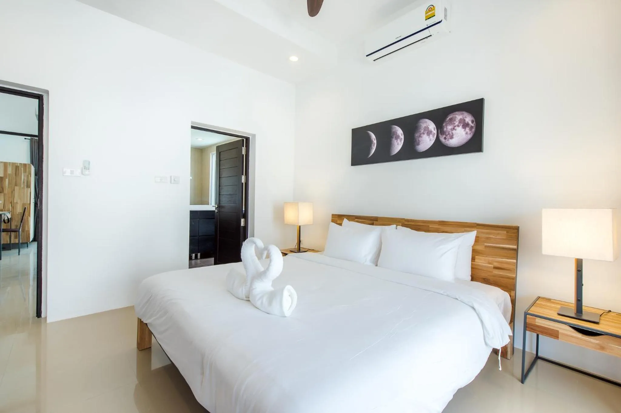 Bed in Oriental Beach Pearl Resort