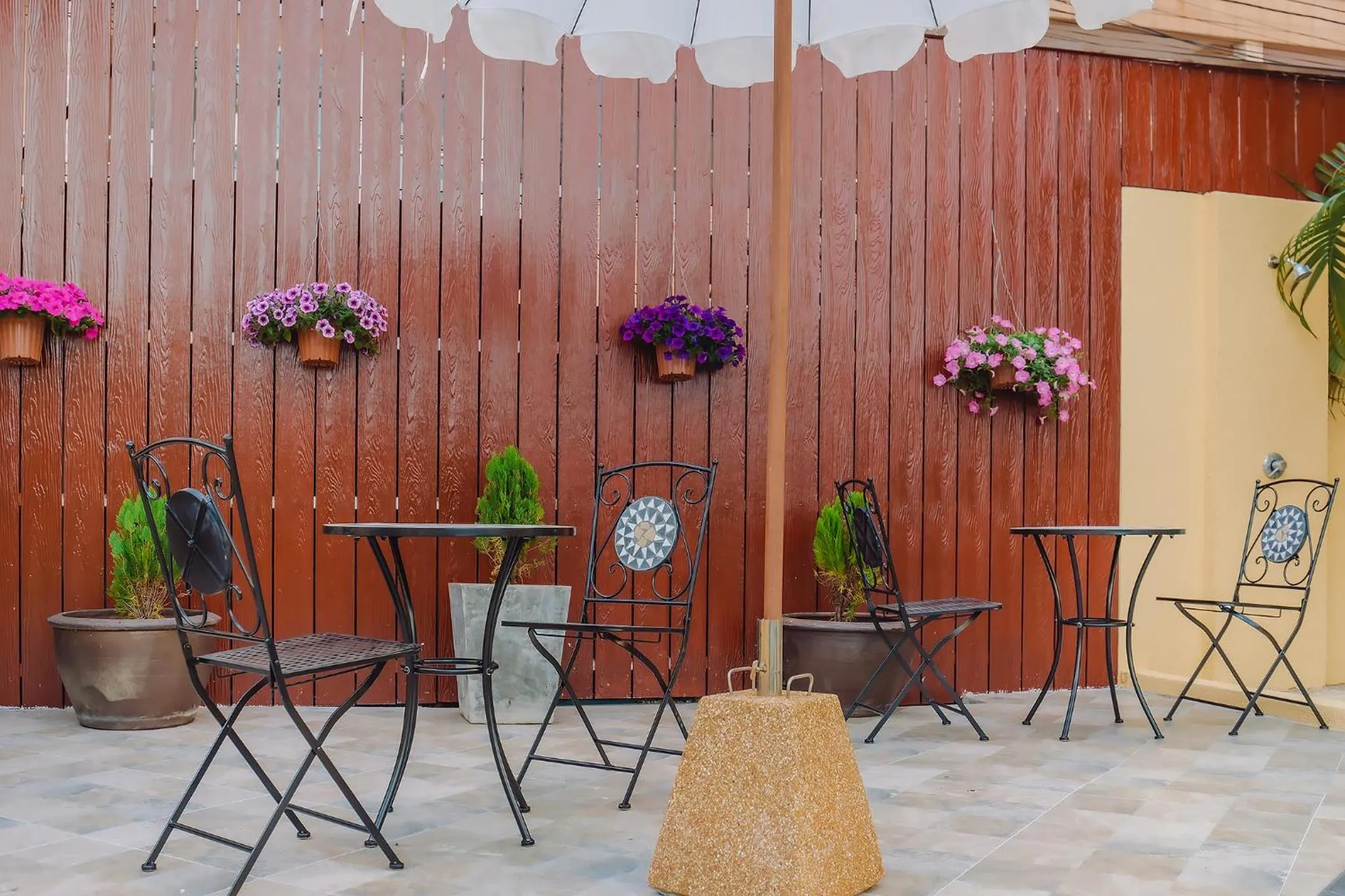 Patio in Bauman Ville Hotel
