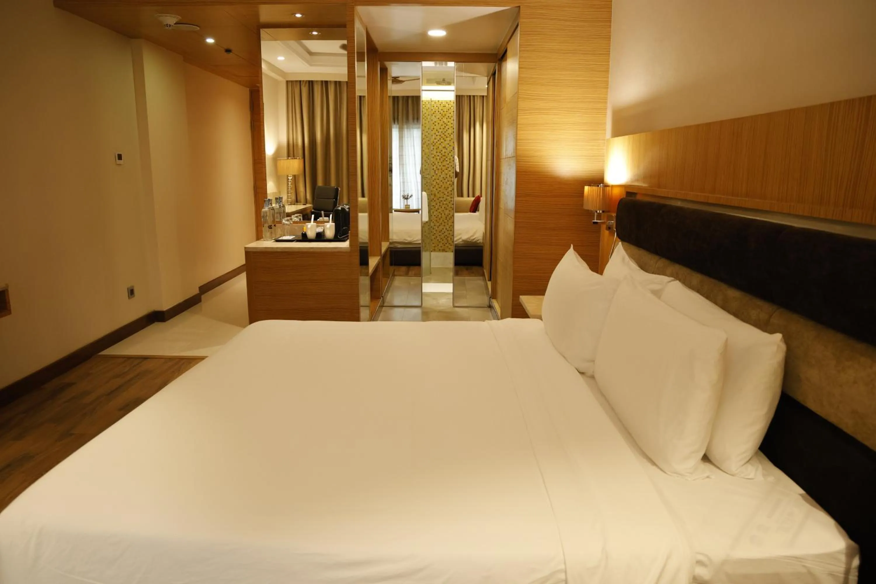 Bed in Radisson Resort & Spa Kandla