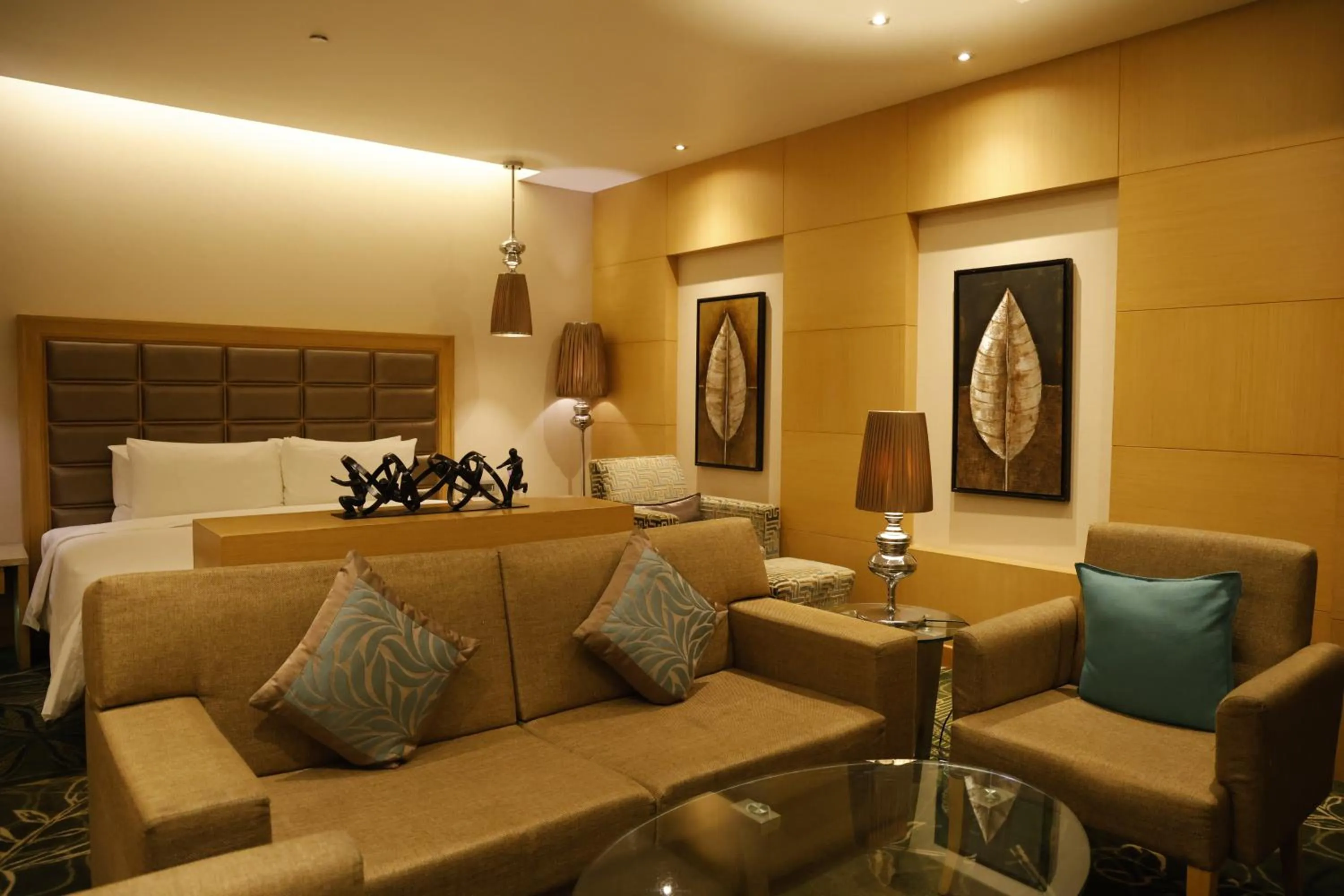 Bed in Radisson Resort & Spa Kandla