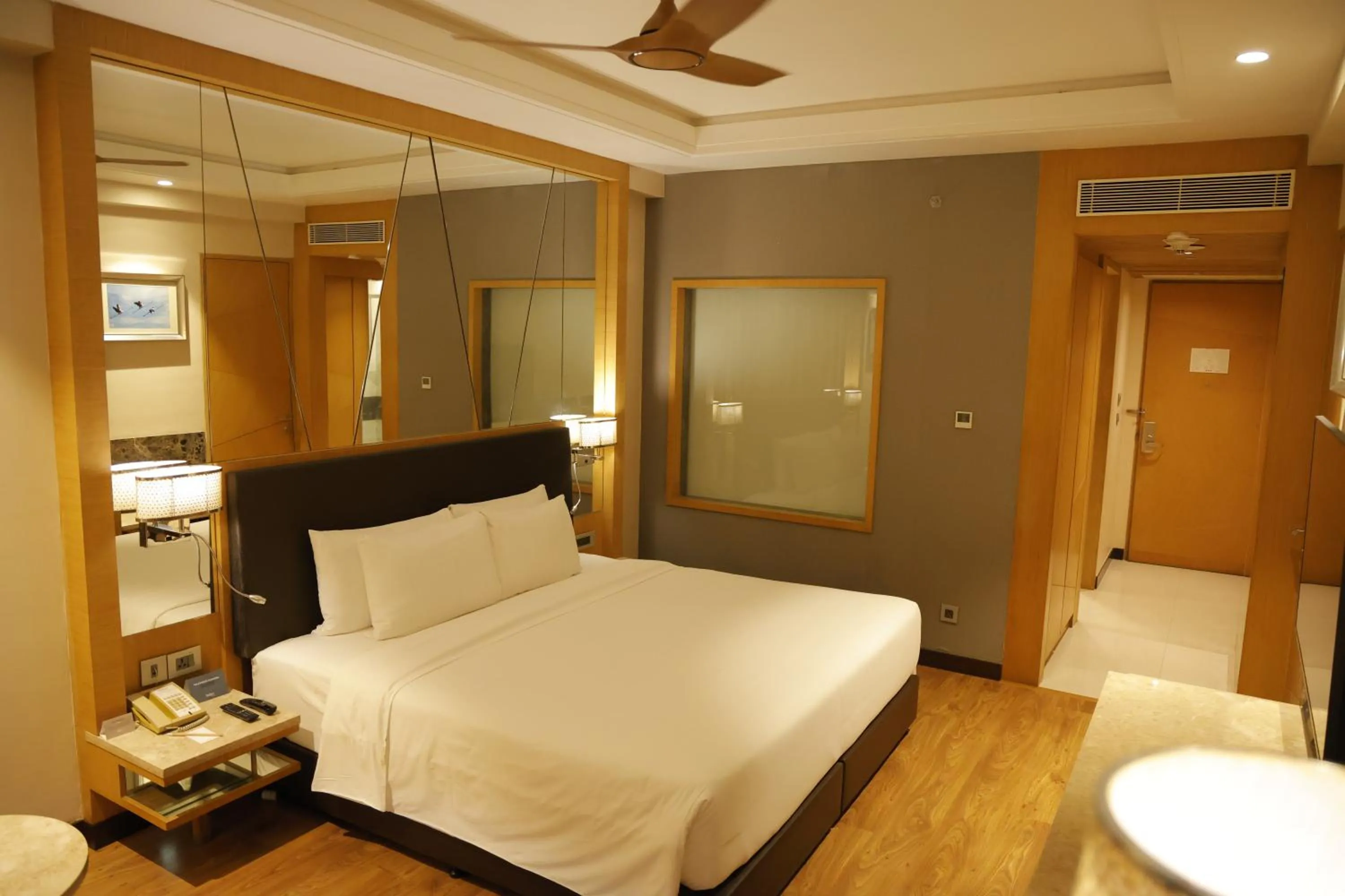 Bed in Radisson Resort & Spa Kandla