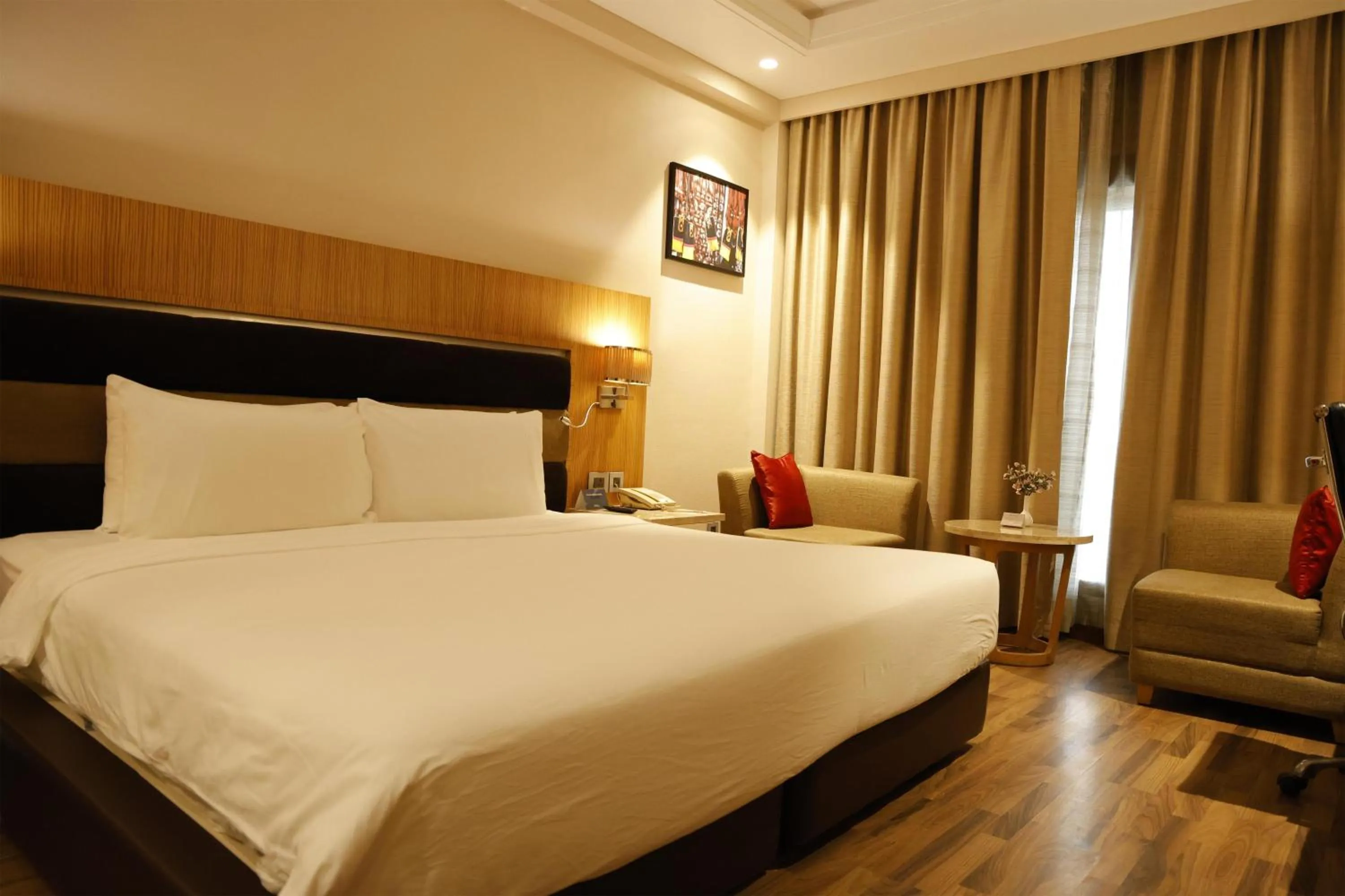 Bedroom, Bed in Radisson Resort & Spa Kandla