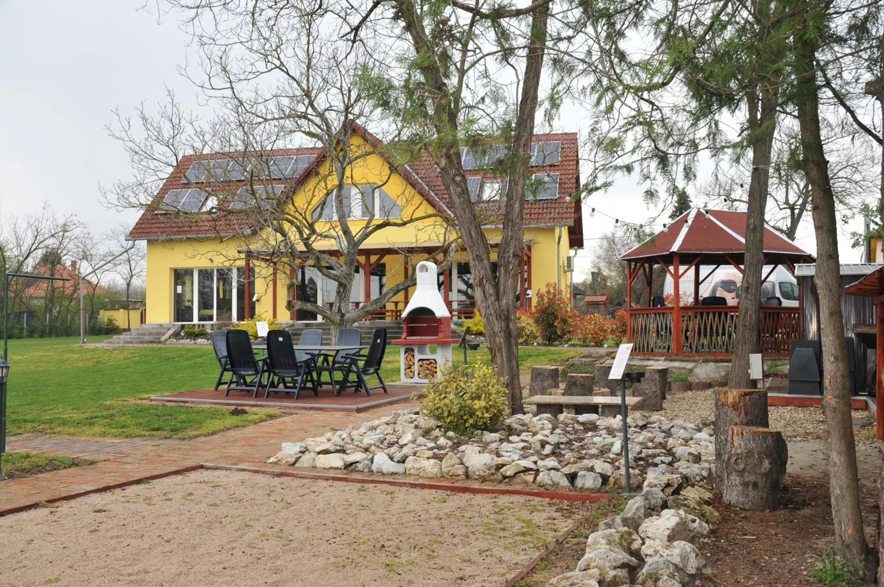 Casa Napsugár Panzió