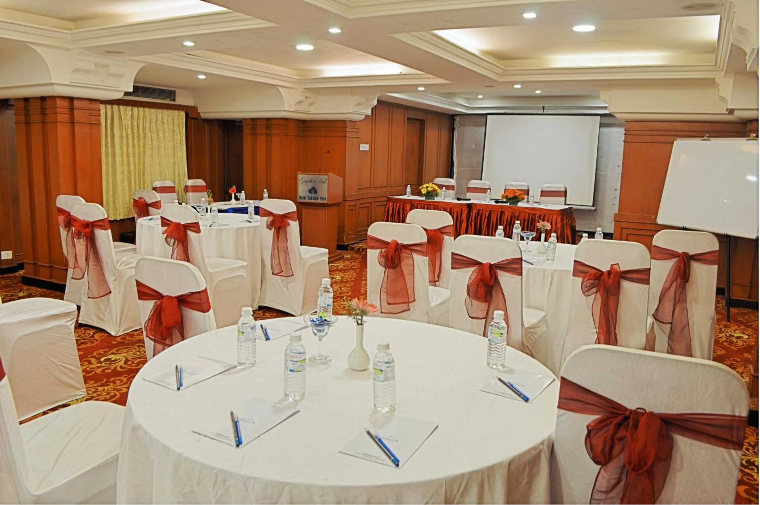 Banquet/Function facilities in Hotel Gokulam Park