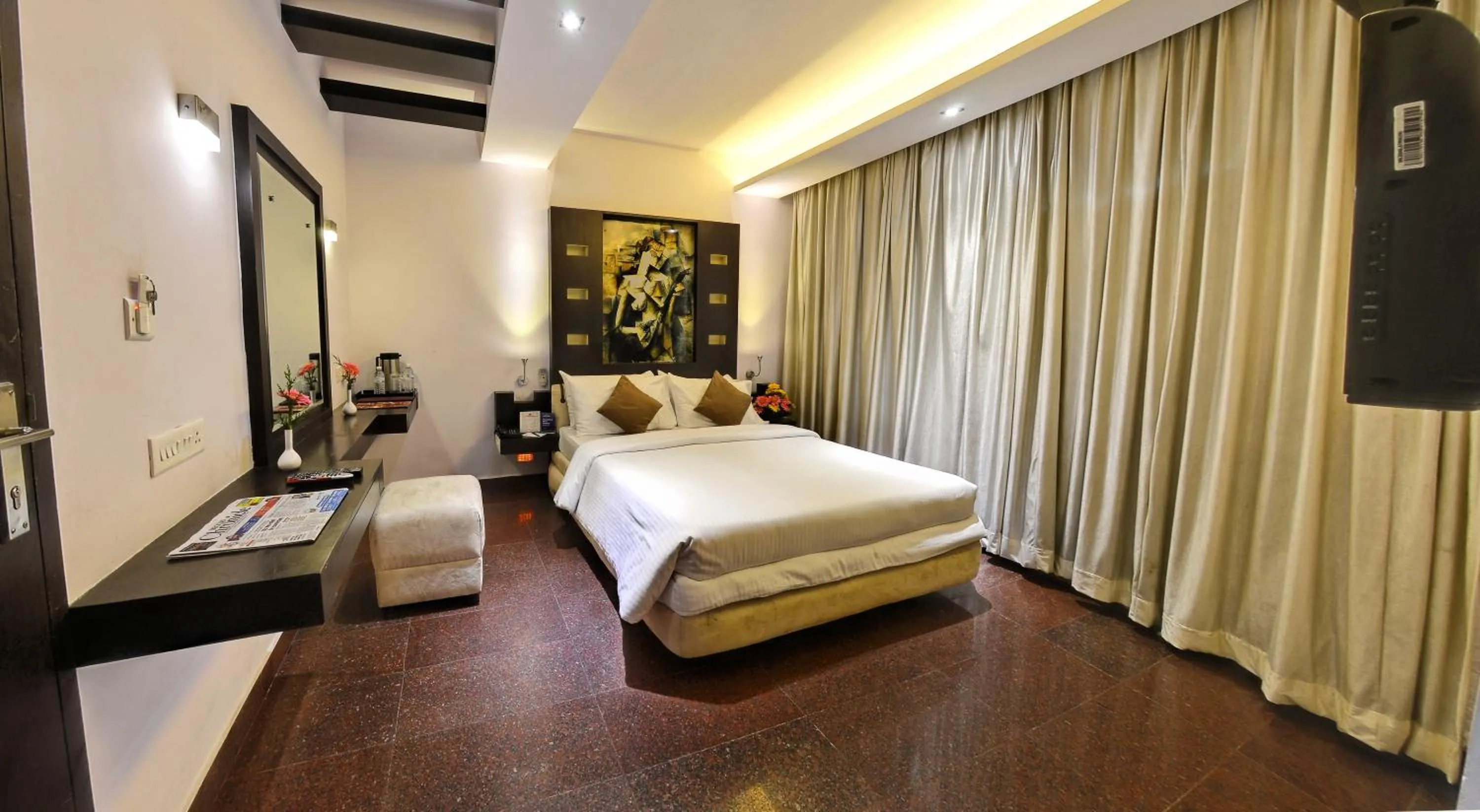 Photo of the whole room, Bed in Hotel Gokulam Park