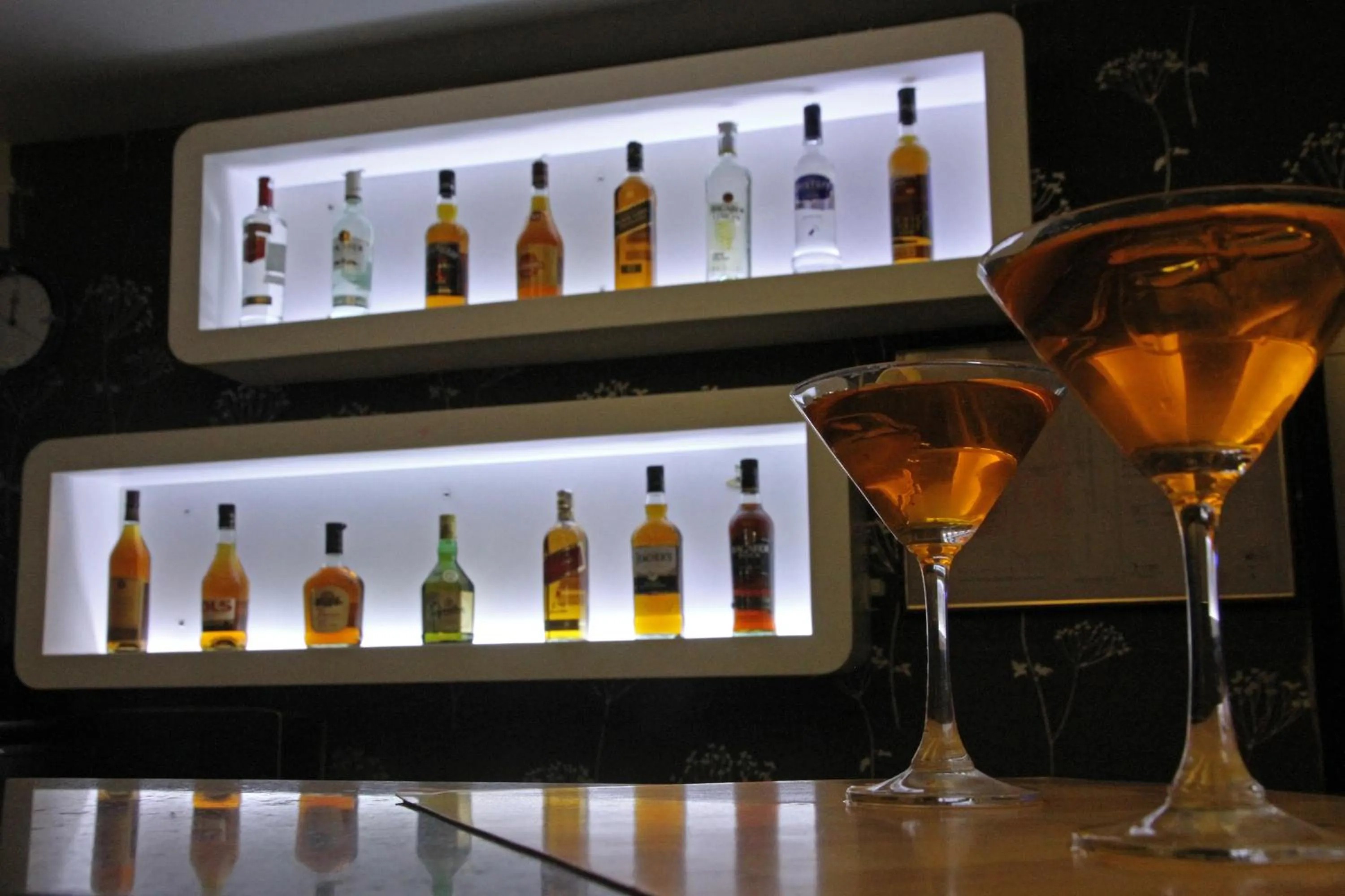 Alcoholic drinks in Hotel Gokulam Park